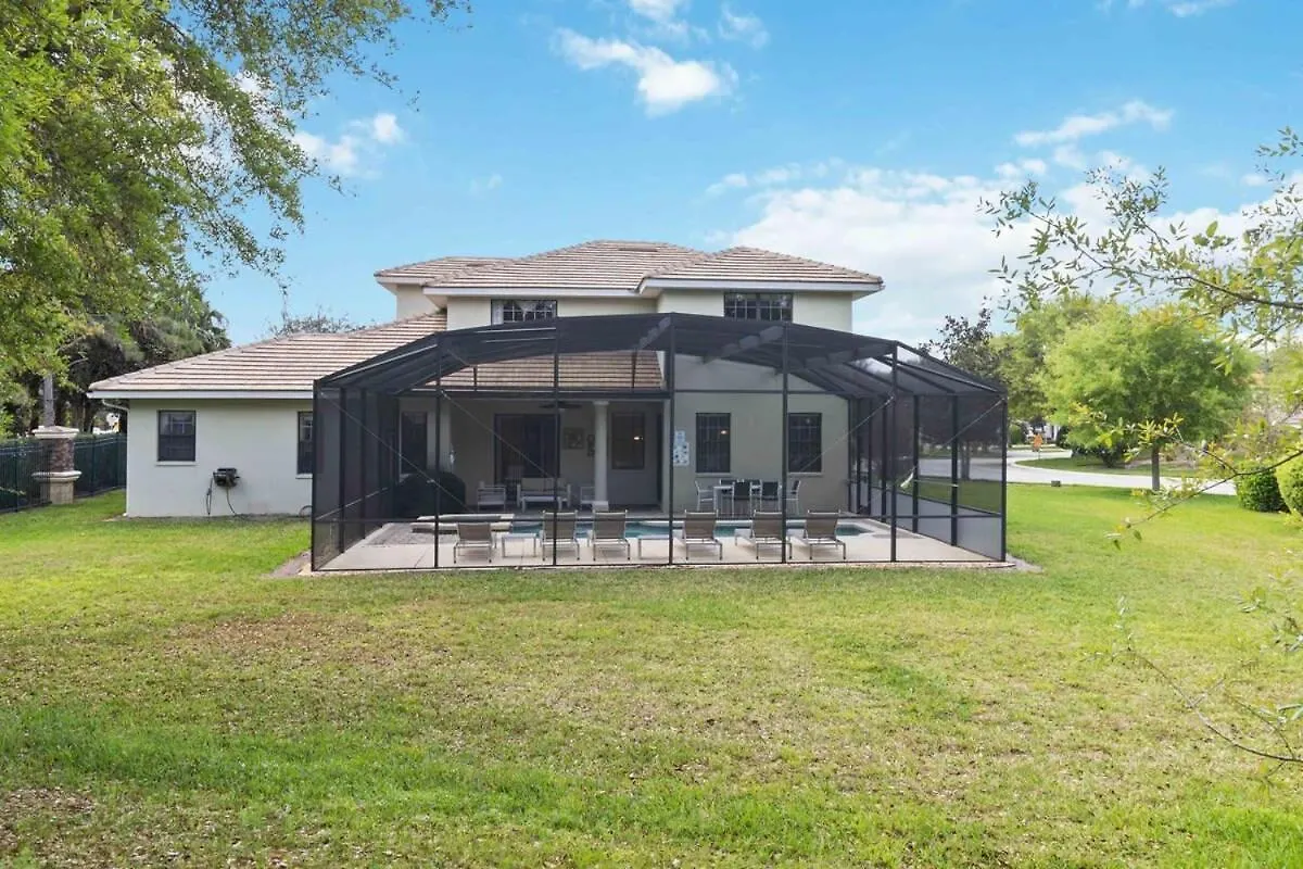 Luxurious 5br Your Getaway * Kissimmee