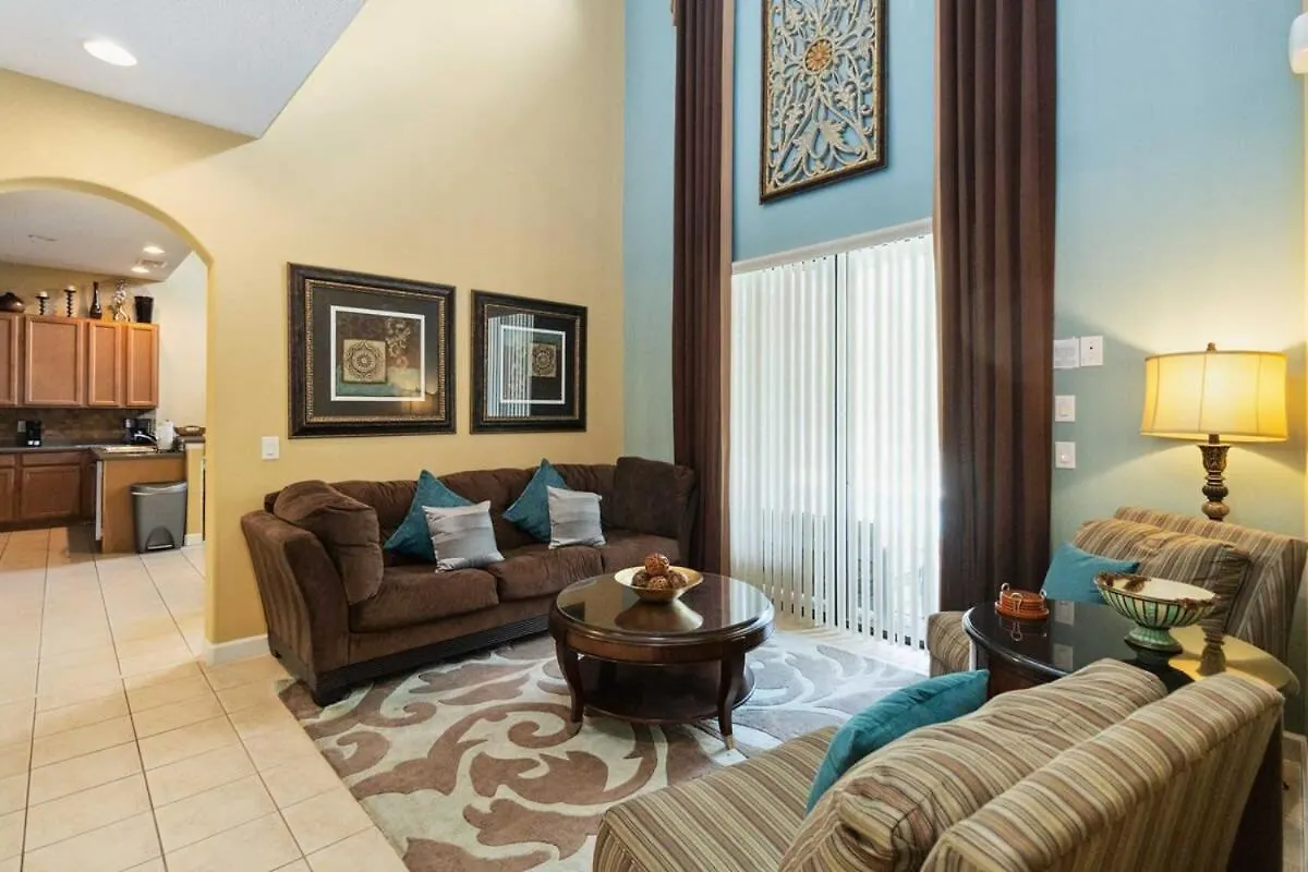 Luxurious 5br Your Getaway Holiday home