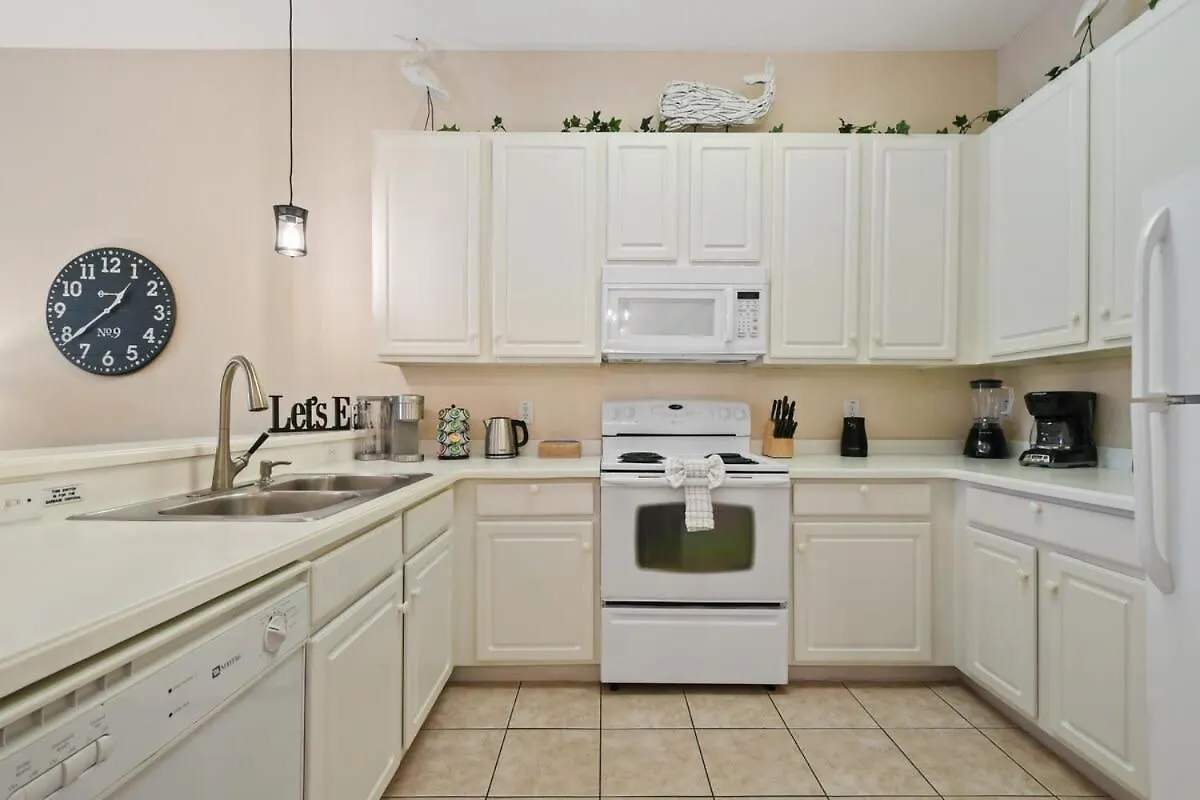 Bahama Bay- Cute 3 Bedroom 2 King Beds View