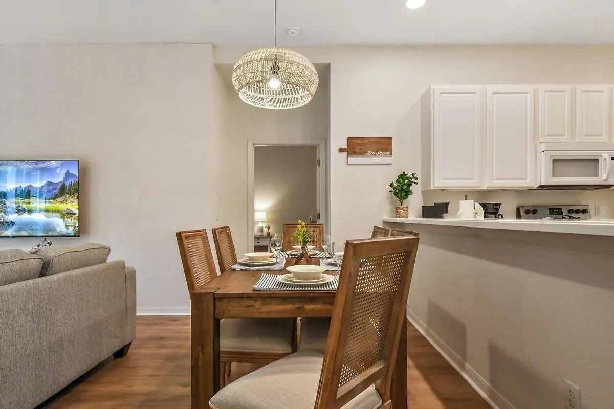 Bahama Bay 3 Bedrooms Completely Renovated