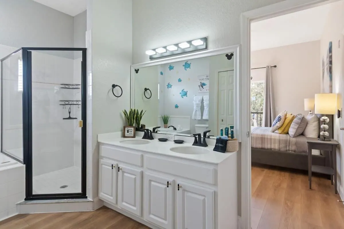Bahama Bay Beautiful Upgraded Huge Unit