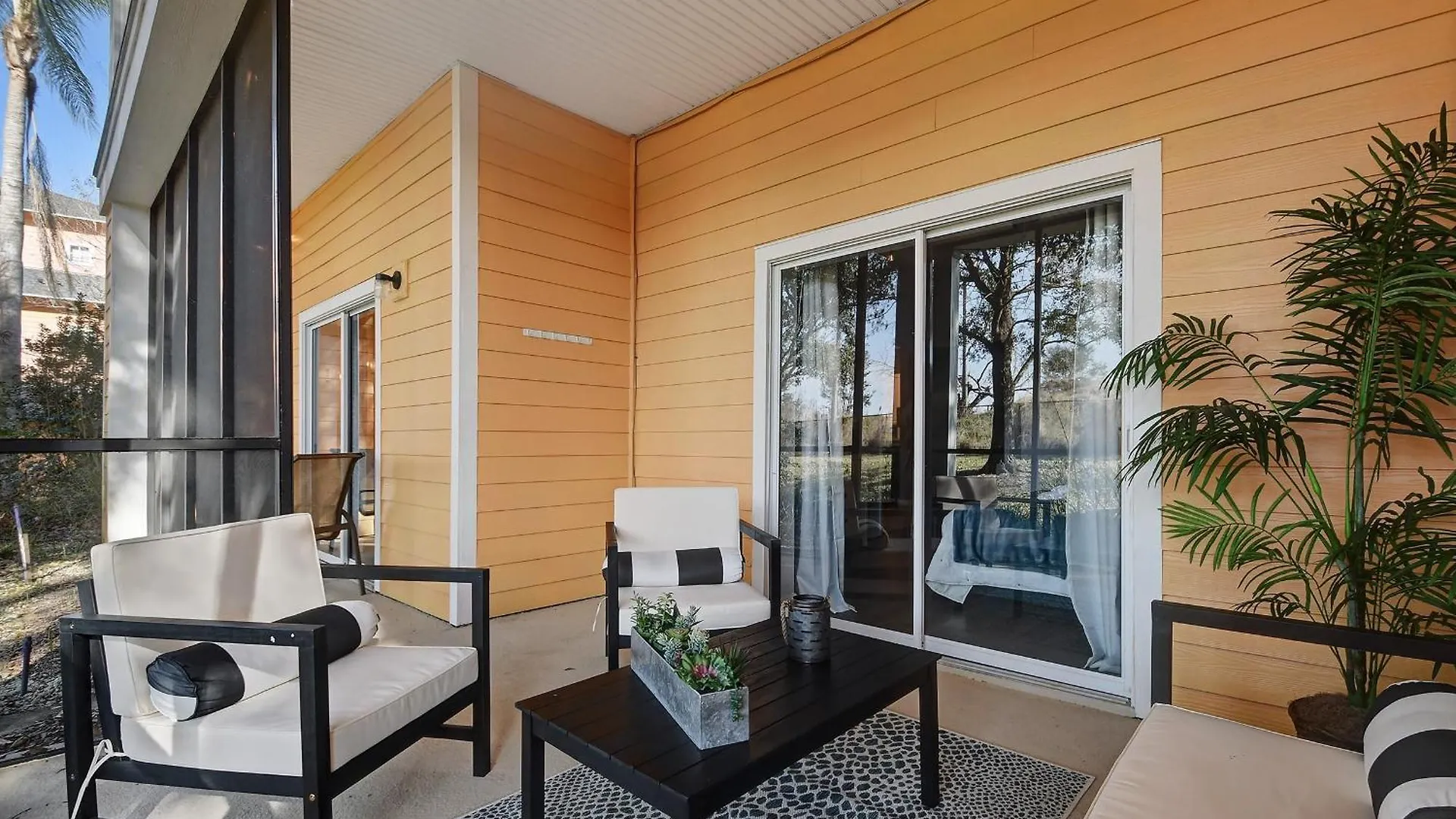 Bahama Bay New Modern 2 Bedroom Patio Sleep 6 Holiday home *