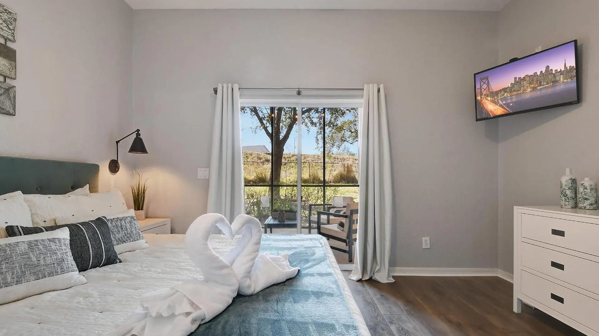 Holiday home Bahama Bay New Modern 2 Bedroom Patio Sleep 6 *