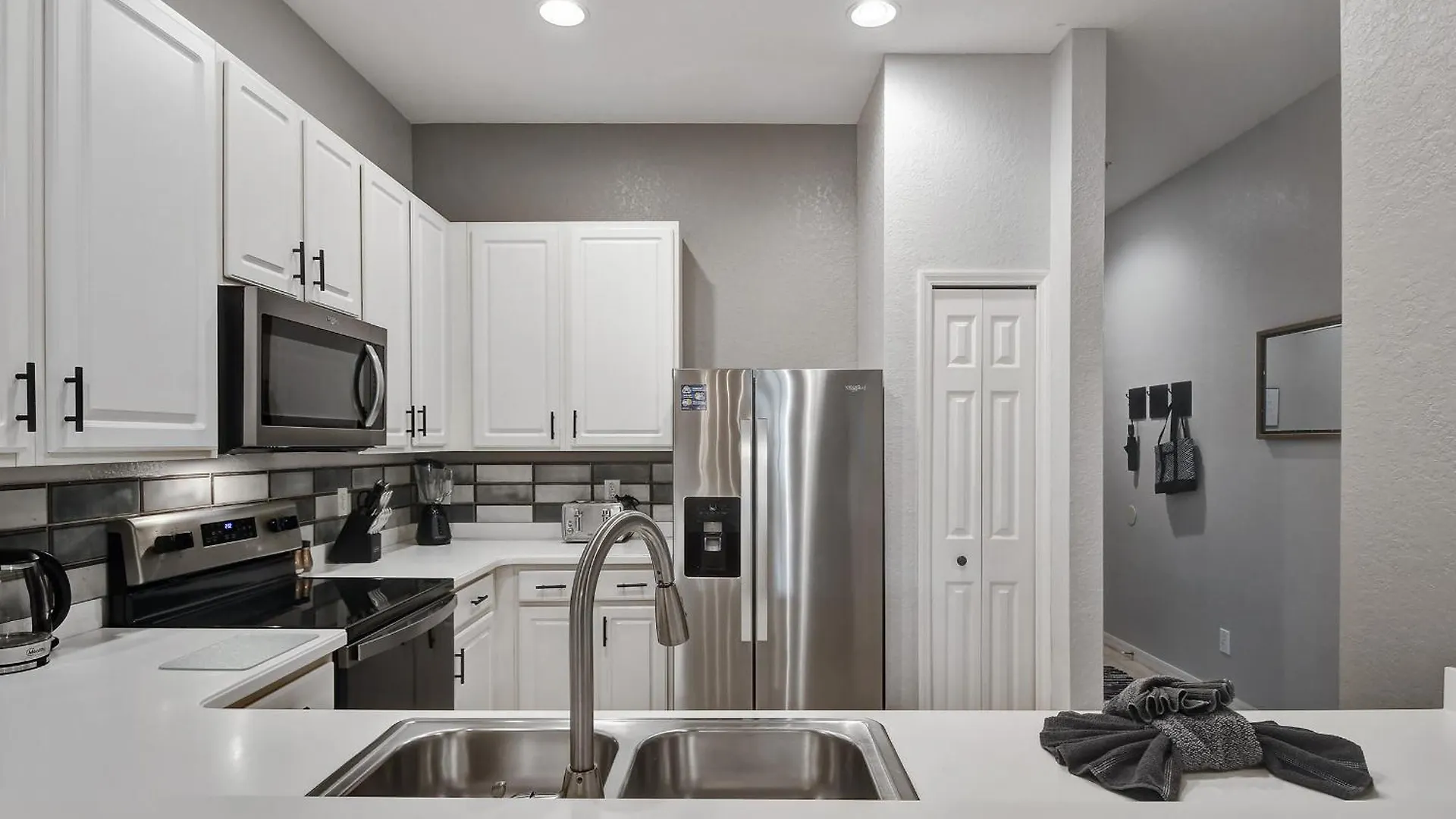 Bahama Bay New Modern 2 Bedroom Patio Sleep 6 Kissimmee