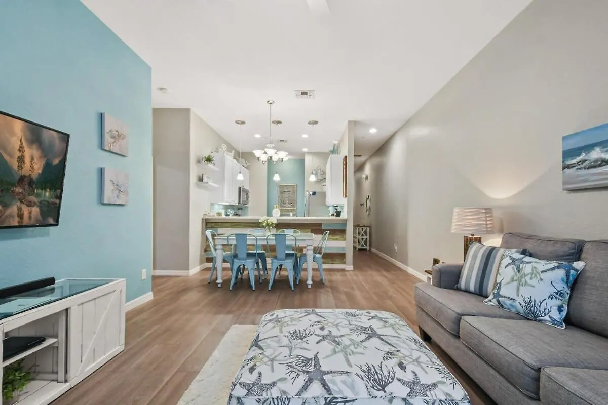 Coastal Unit With 3 Bedrooms And Holiday home *