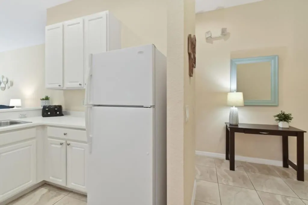 Third Floor Unit In Bahama Bay *