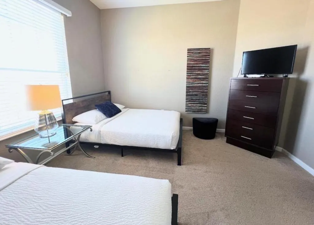 Stunning Vista Cay View Penthouse Loft Near Theme Parks And Walk To The Convention Center