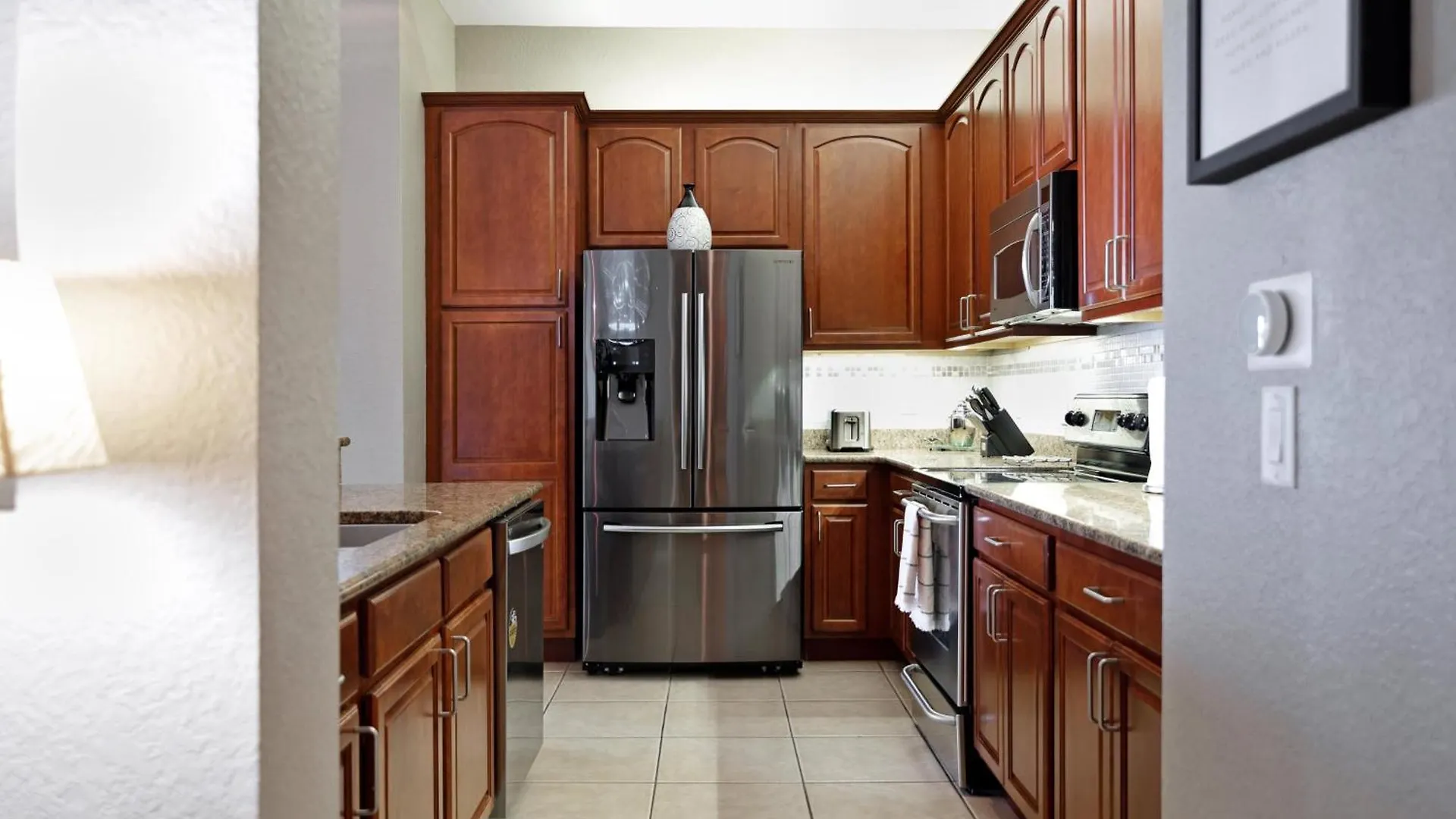 Stunning Vista Cay View Penthouse Loft Near Theme Parks And Walk To The Convention Center *