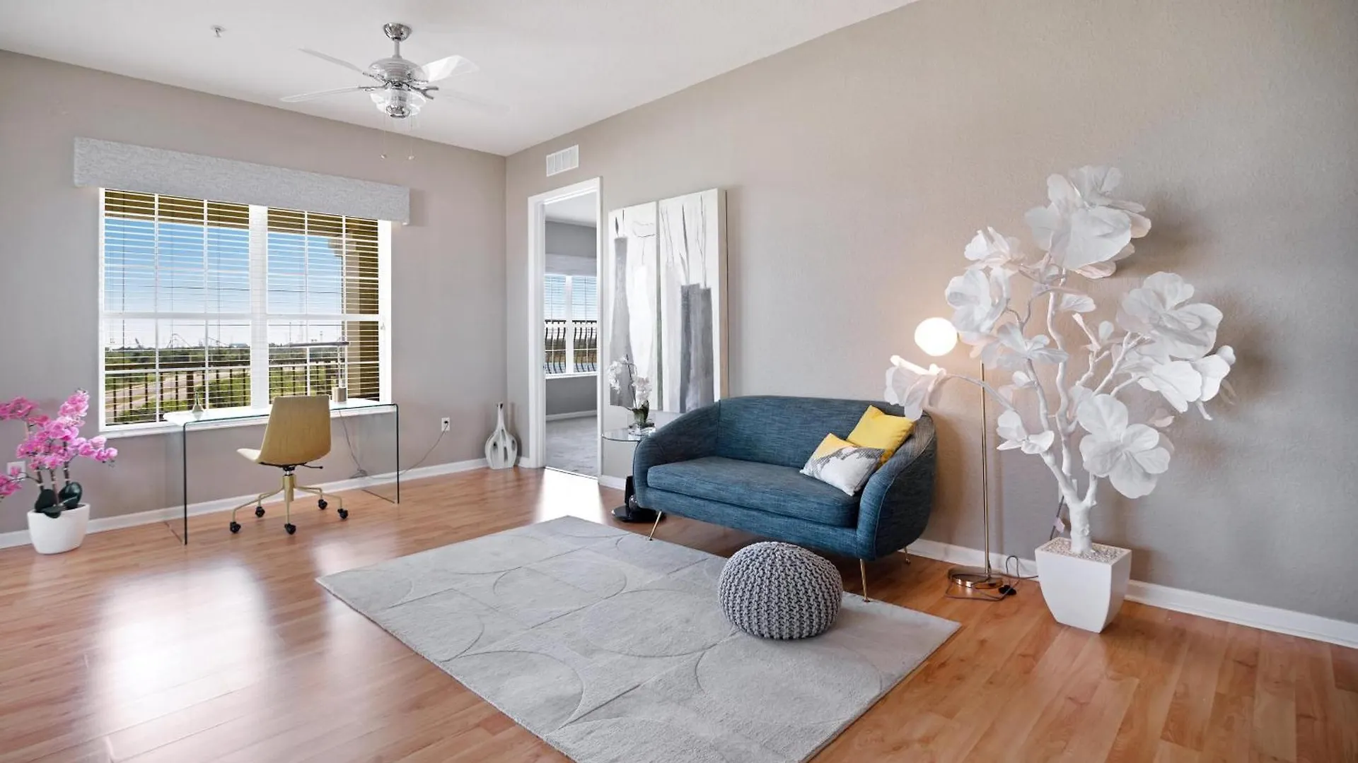 Stunning Vista Cay View Penthouse Loft Near Theme Parks And Walk To The Convention Center Holiday home *