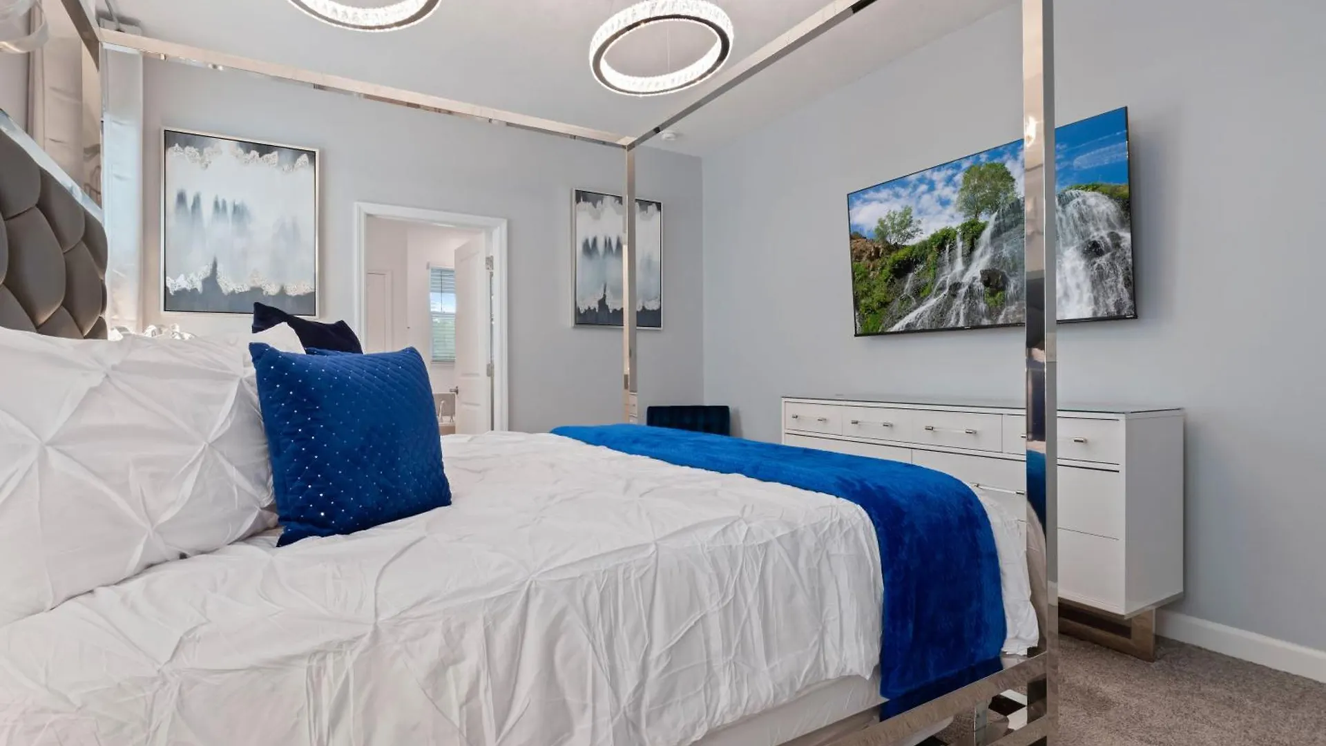 5 Percent Luxury At Storey Mins To Villa