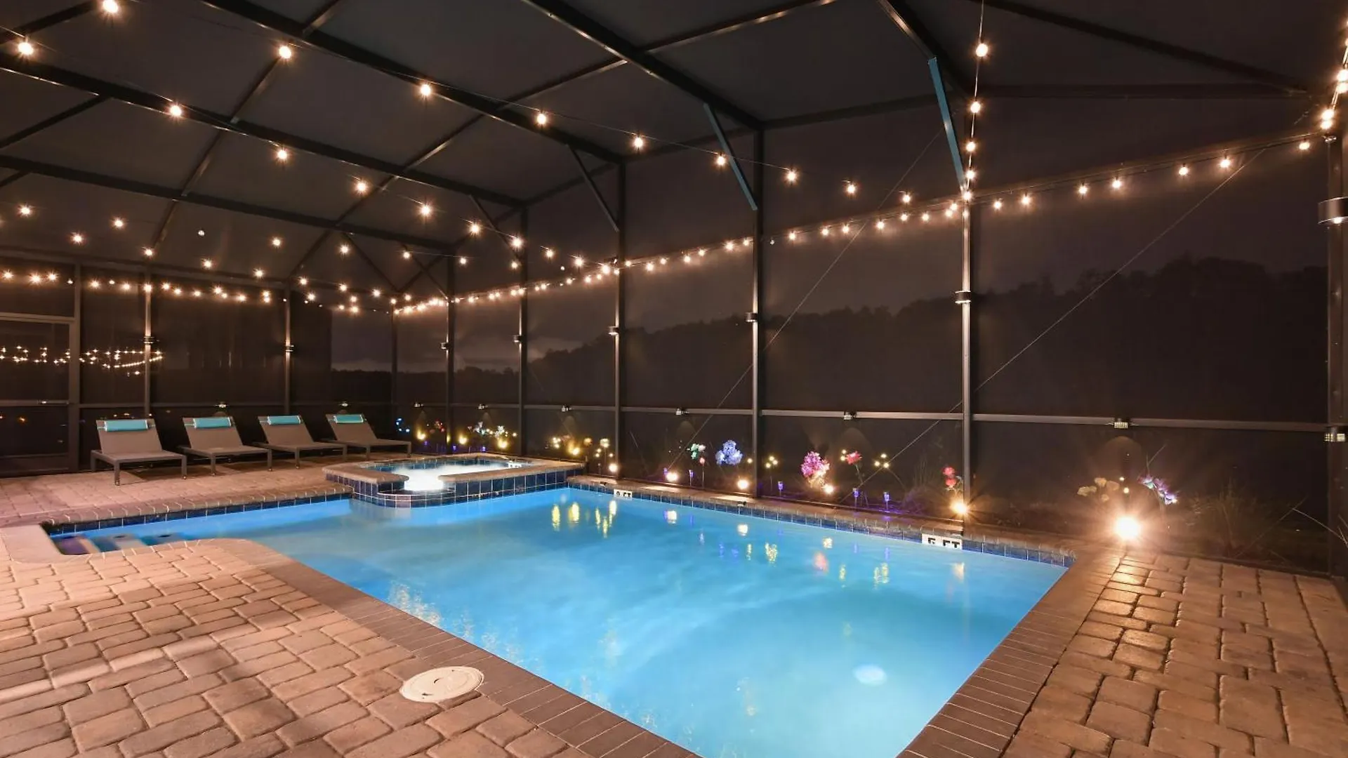 5 Percent Luxury At Storey Mins To * Kissimmee