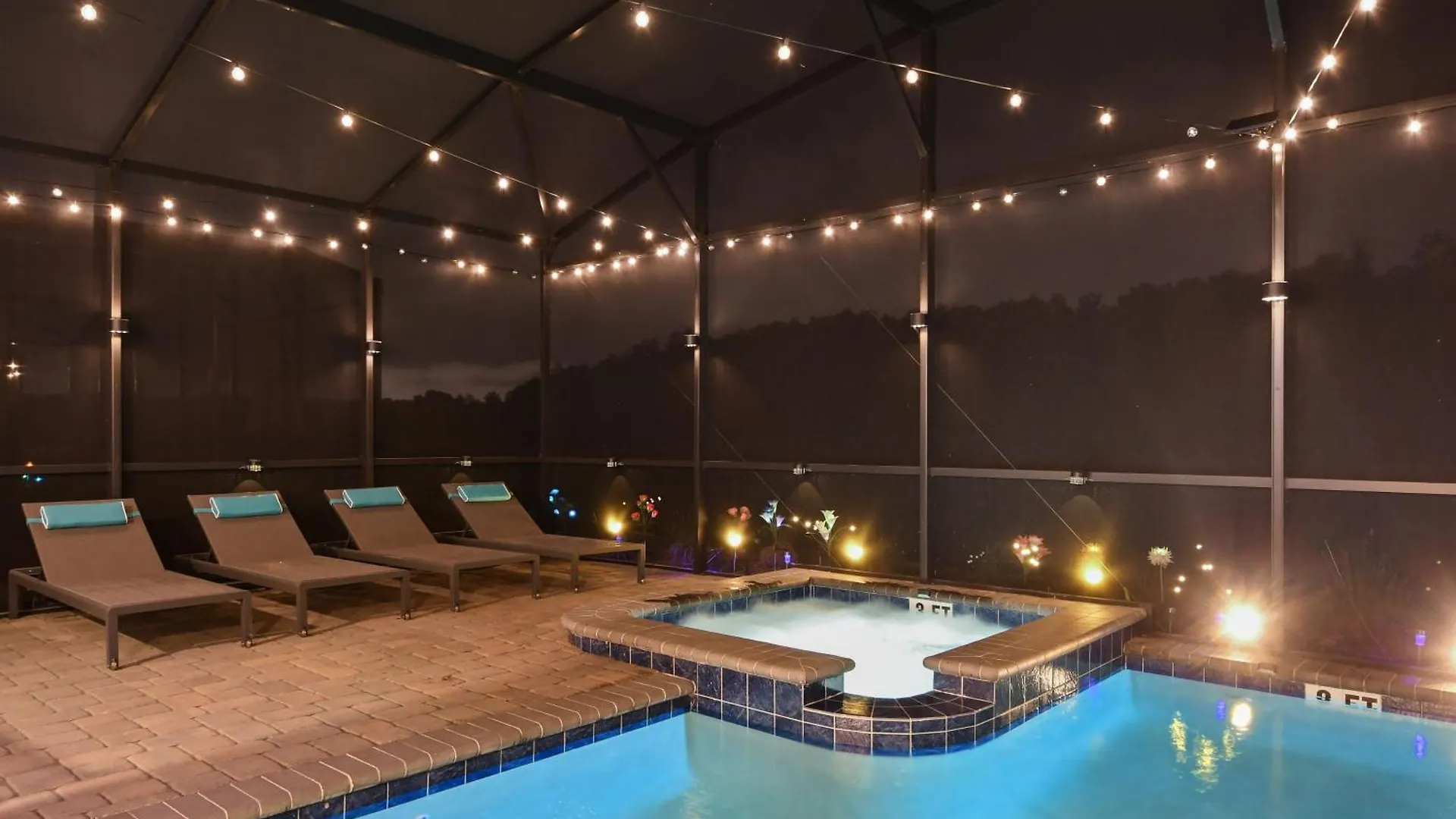 Villa 5 Percent Luxury At Storey Mins To