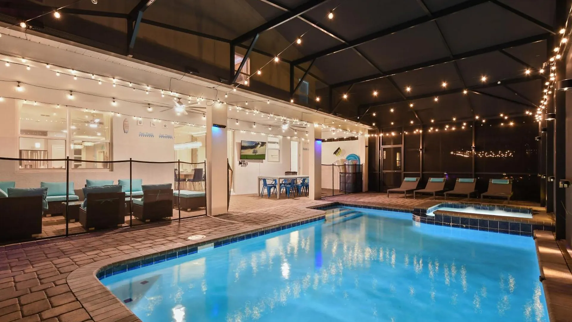 Villa 5 Percent Luxury At Storey Mins To Kissimmee