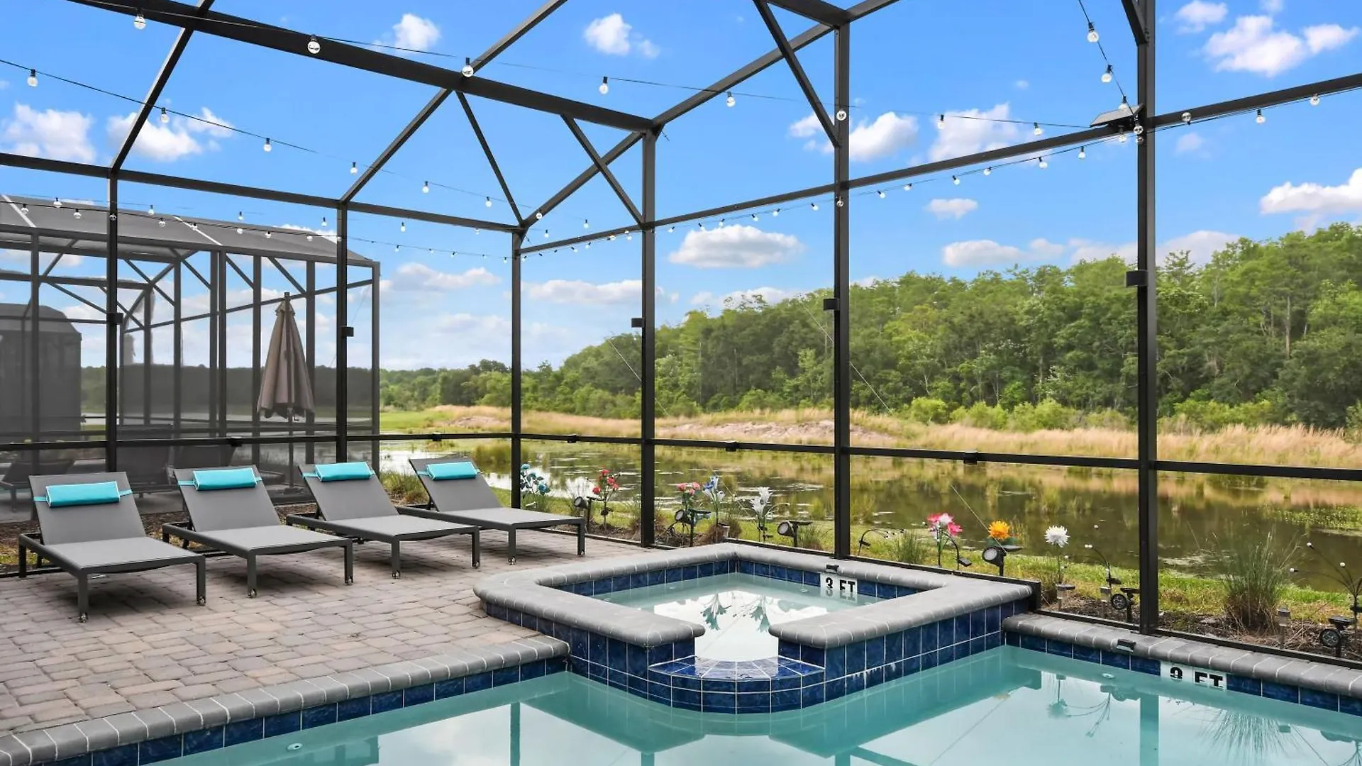 5 Percent Luxury At Storey Mins To *