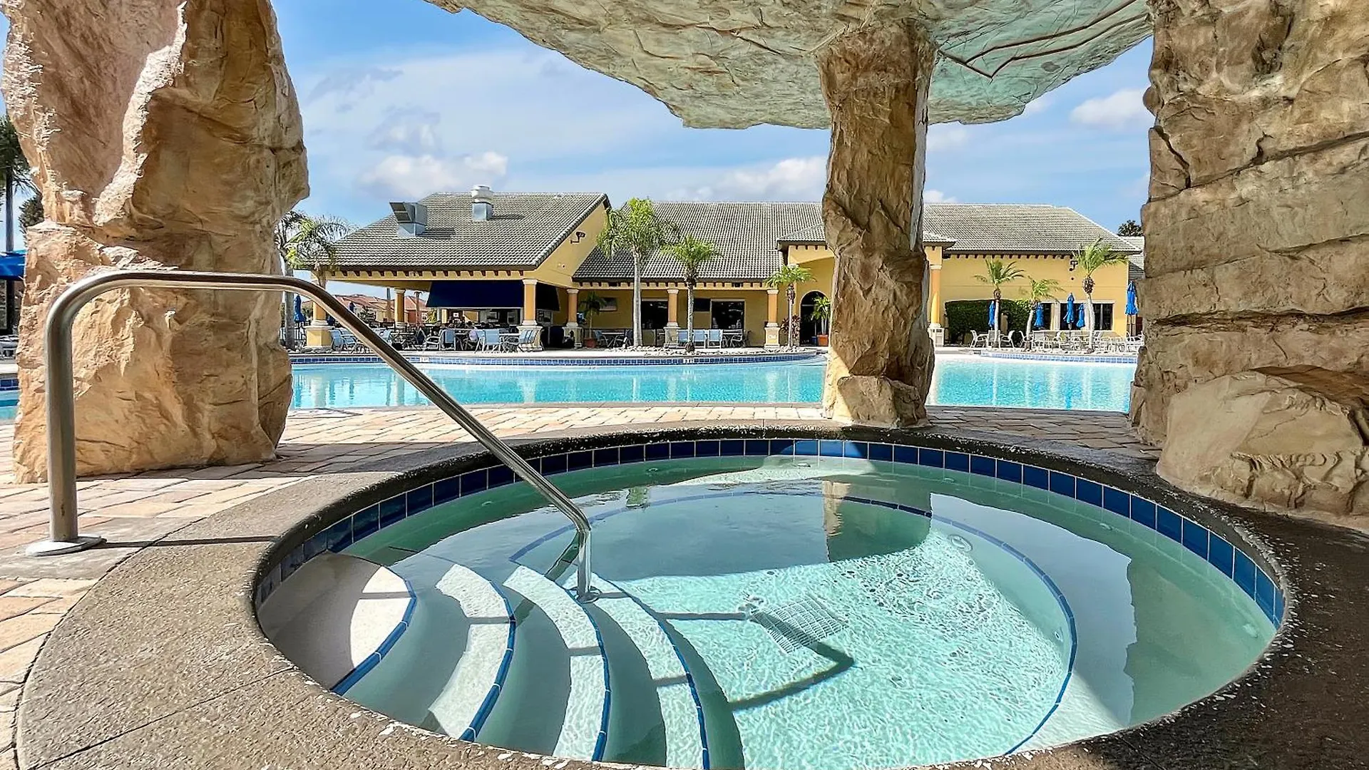 Holiday home Stylish & Cozy Retreat Prime Location Fully Equipped