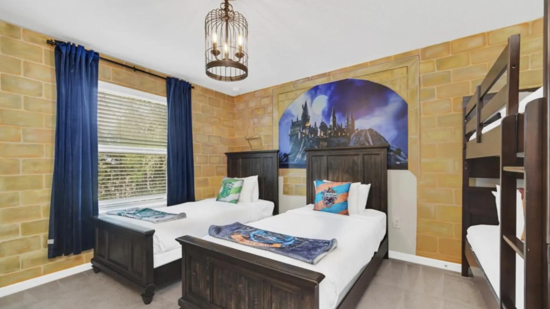 Unlock The Magic At Merlin's Doorstep Holiday home Kissimmee