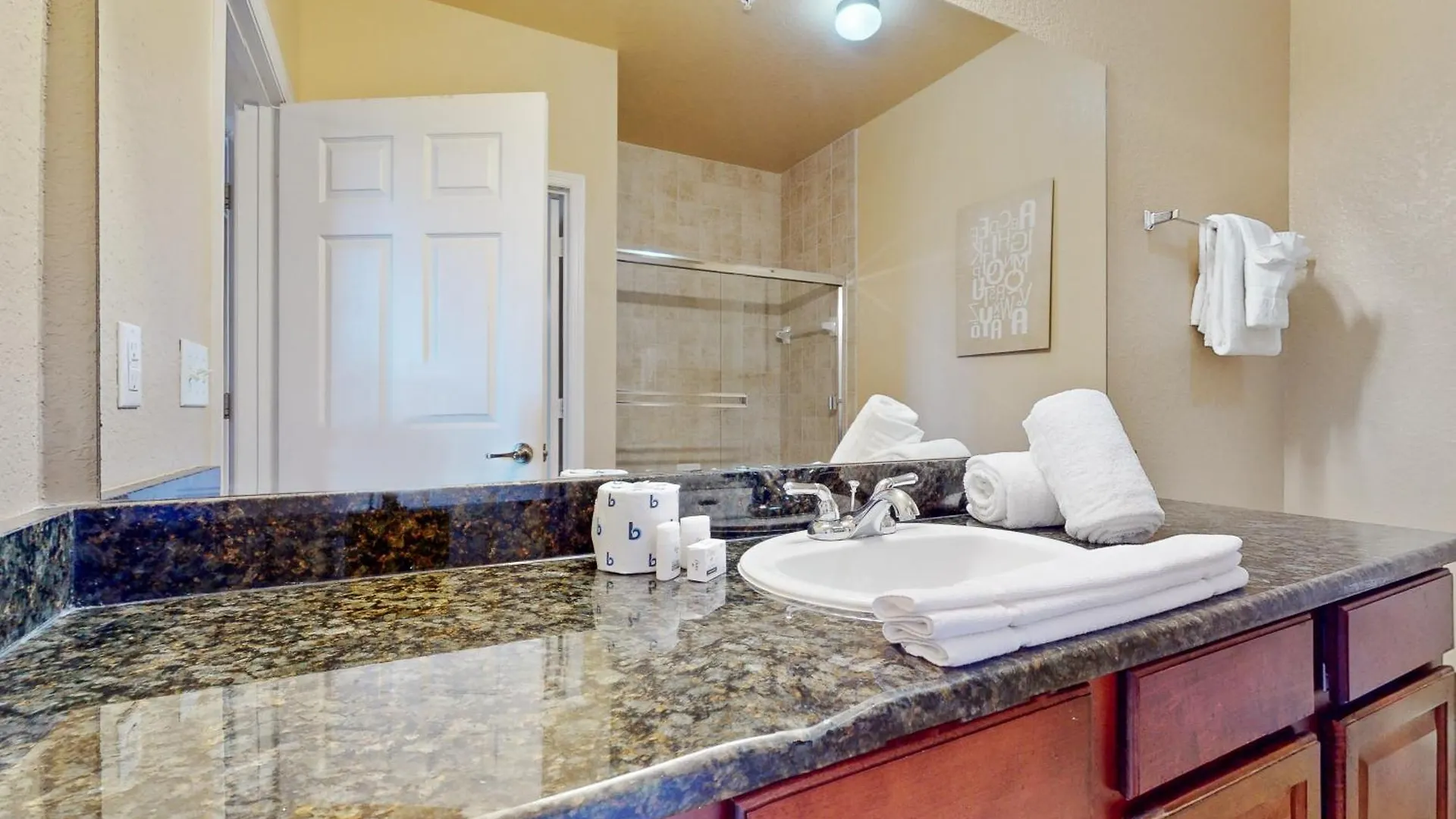 Tuscana Tranquility Apartment