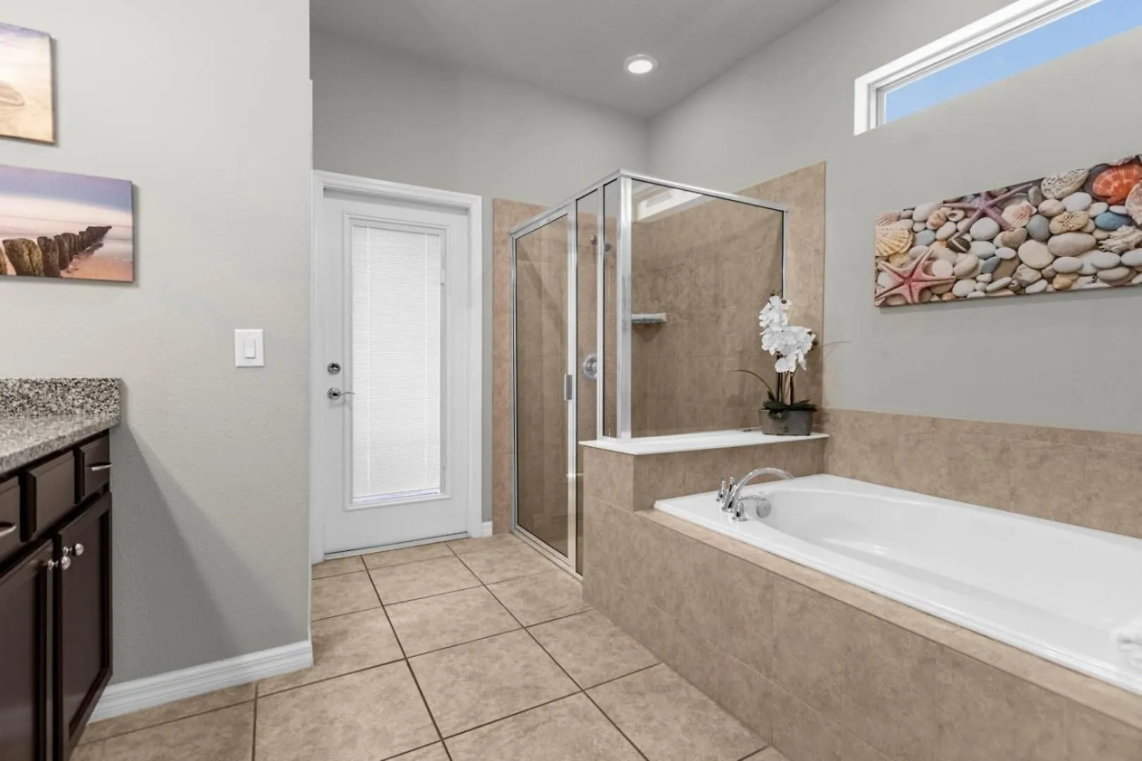 Dream Getaway Modern 9-bedroom Vacation Villa Kissimmee