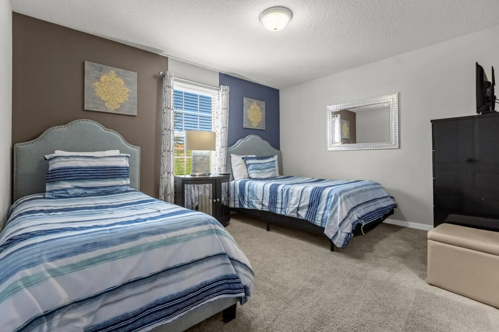Dream Getaway Modern 9-bedroom Vacation Kissimmee