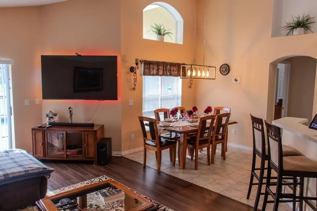 Magical Retreat Private Pool, Lakeview & Game