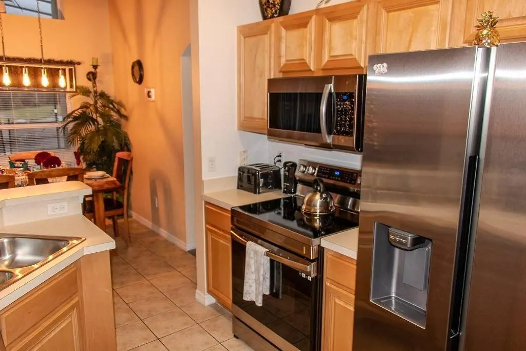 Magical Retreat Private Pool, Lakeview & Game * Kissimmee