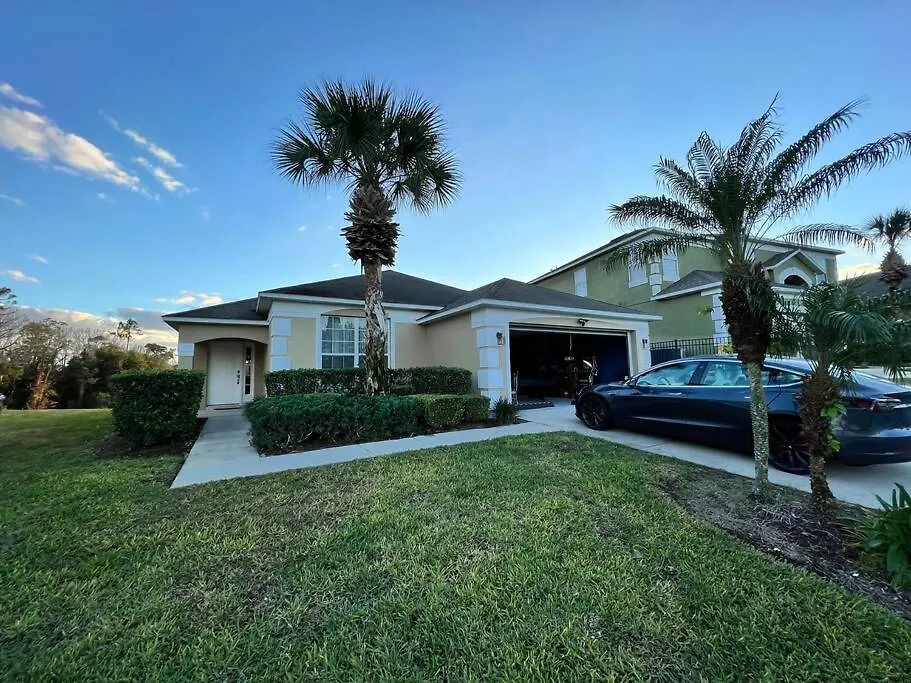 Magical Retreat Private Pool, Lakeview & Game * Kissimmee