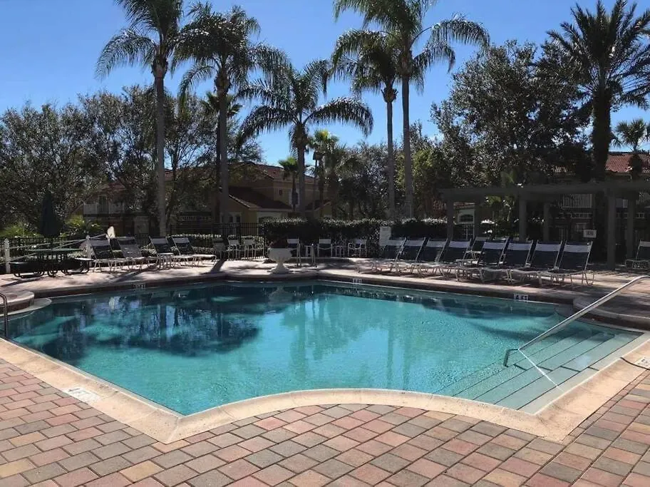 Magical Retreat Private Pool, Lakeview & Game Kissimmee