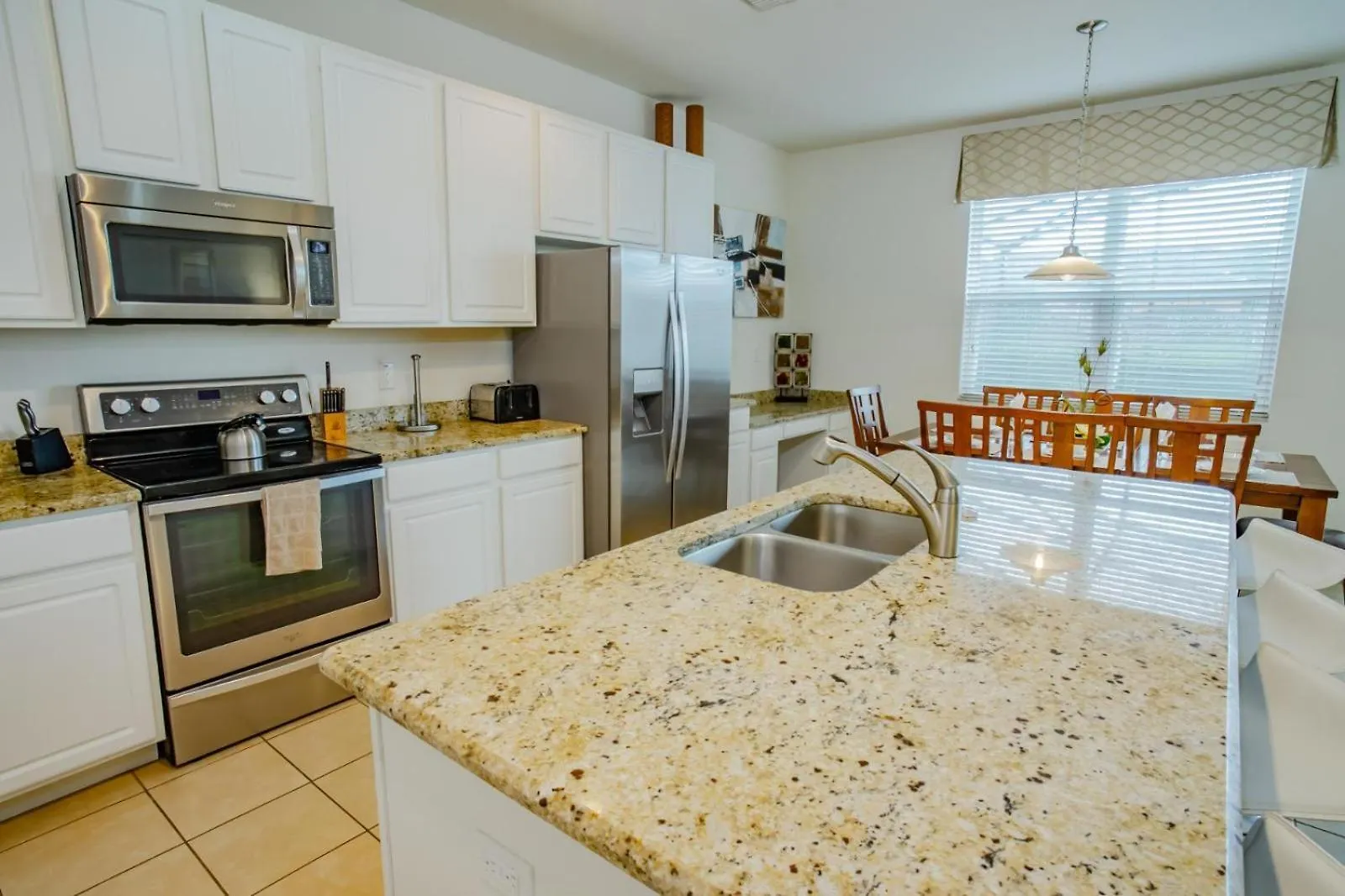 Fantastic 4br 3ba With Pvt Pool Near To Holiday home *
