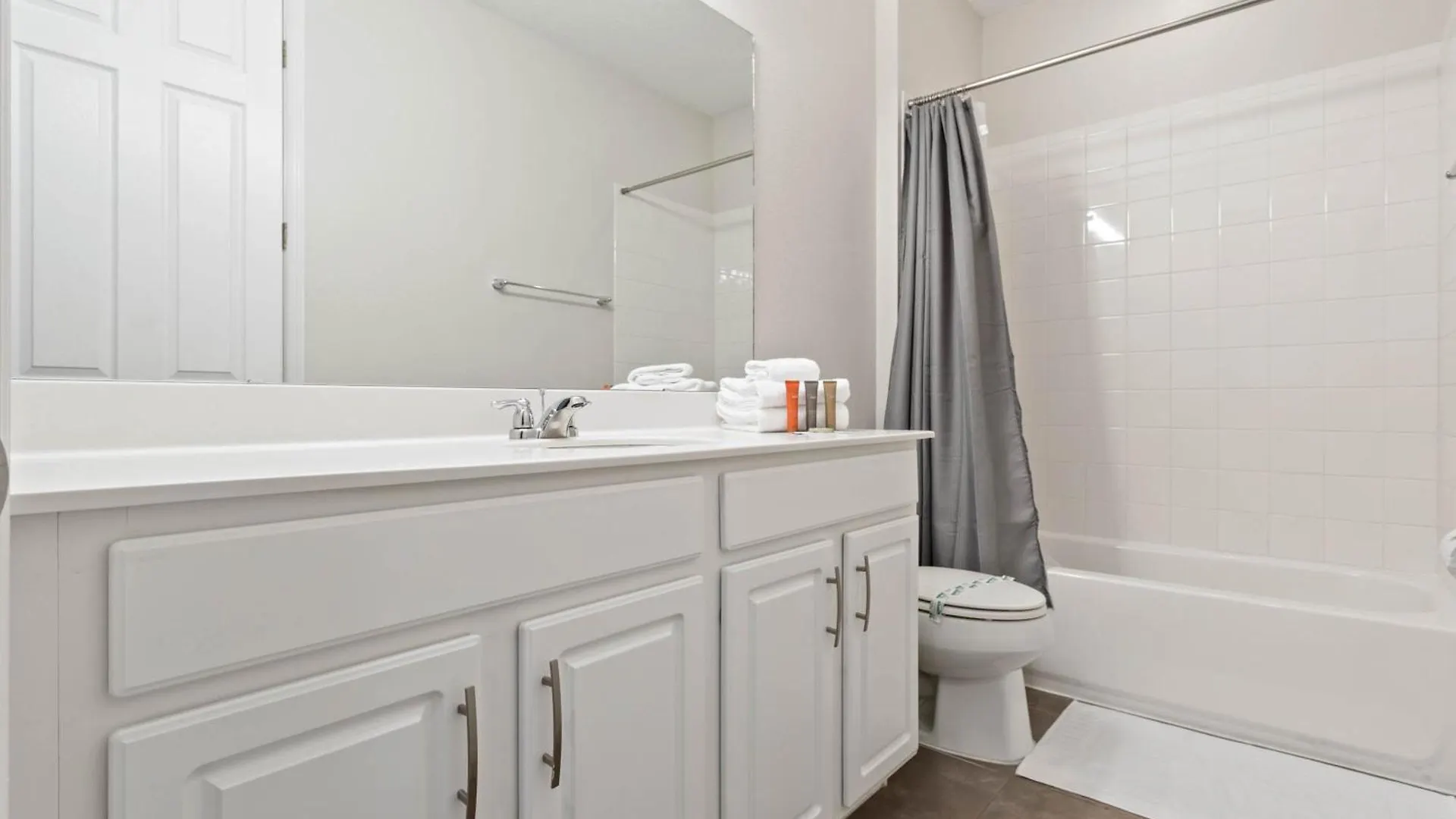 9 Bedroom- 6,5 Bathroom Solara 1552 Np Kissimmee