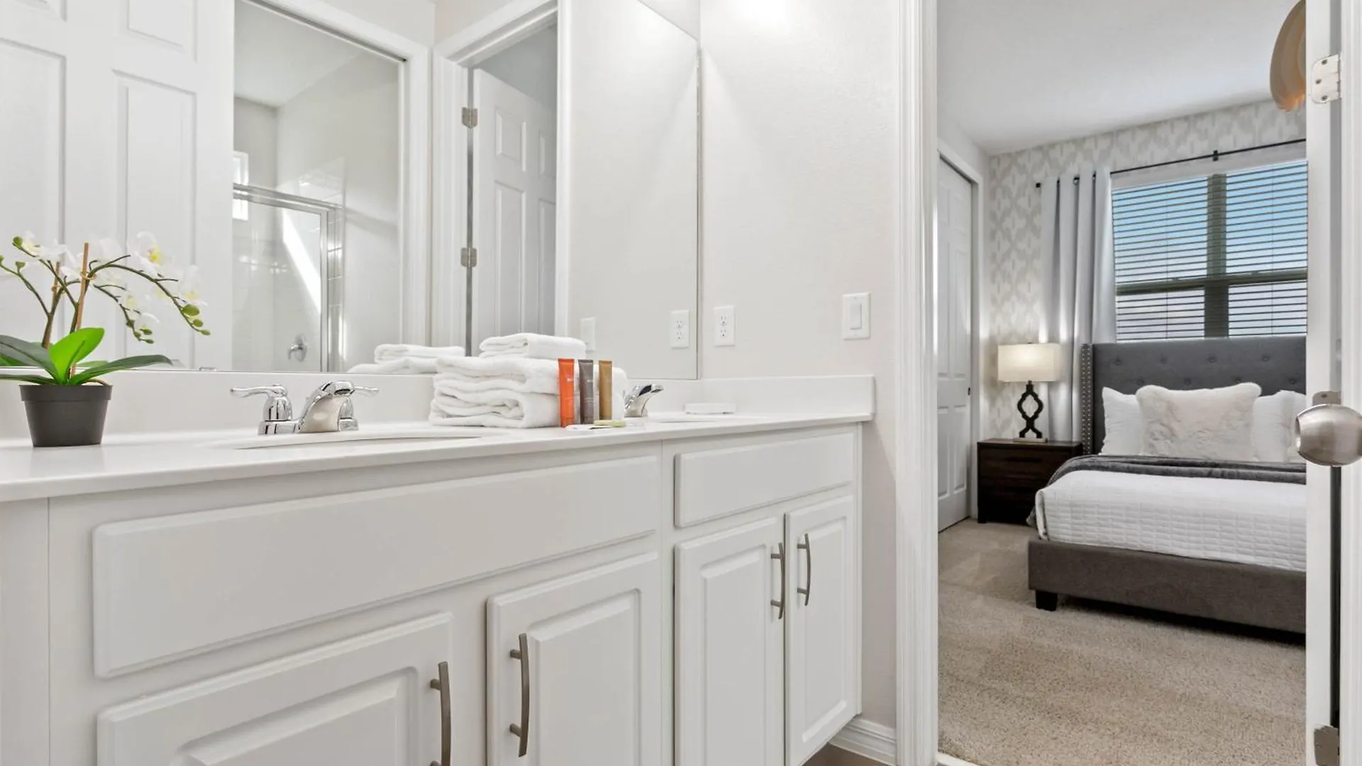 9 Bedroom- 6,5 Bathroom Solara 1552 Np *