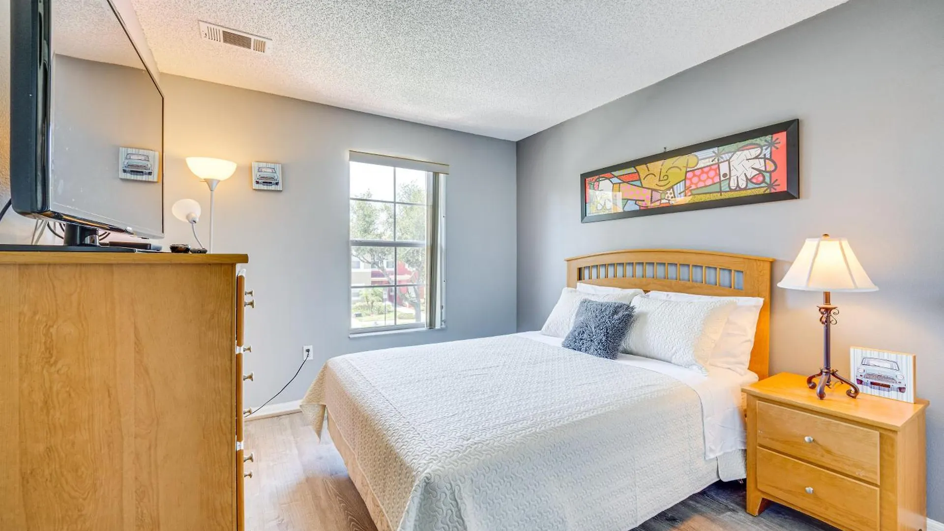 Family-friendly Retreat, 5 Mi To Disney! * Kissimmee