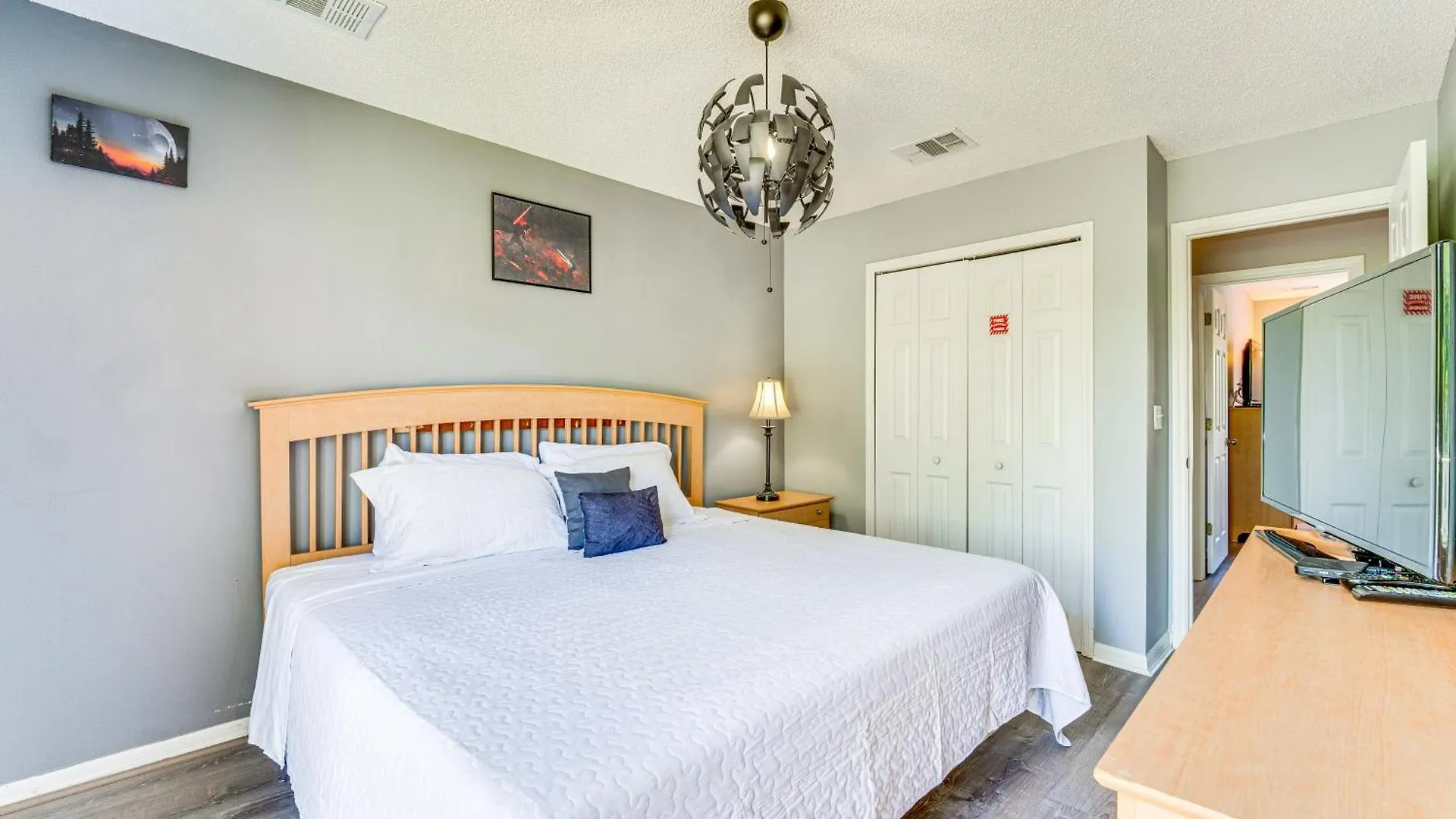 Family-friendly Retreat, 5 Mi To Disney! Apartment *