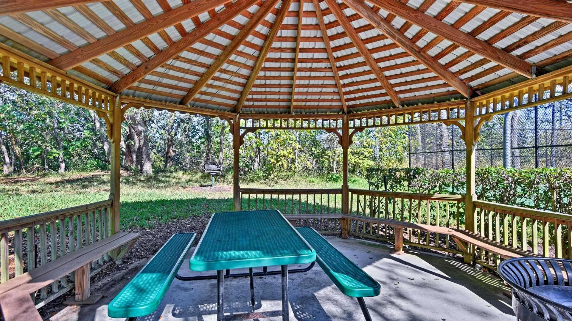 Family-friendly Retreat, 5 Mi To Disney! Apartment