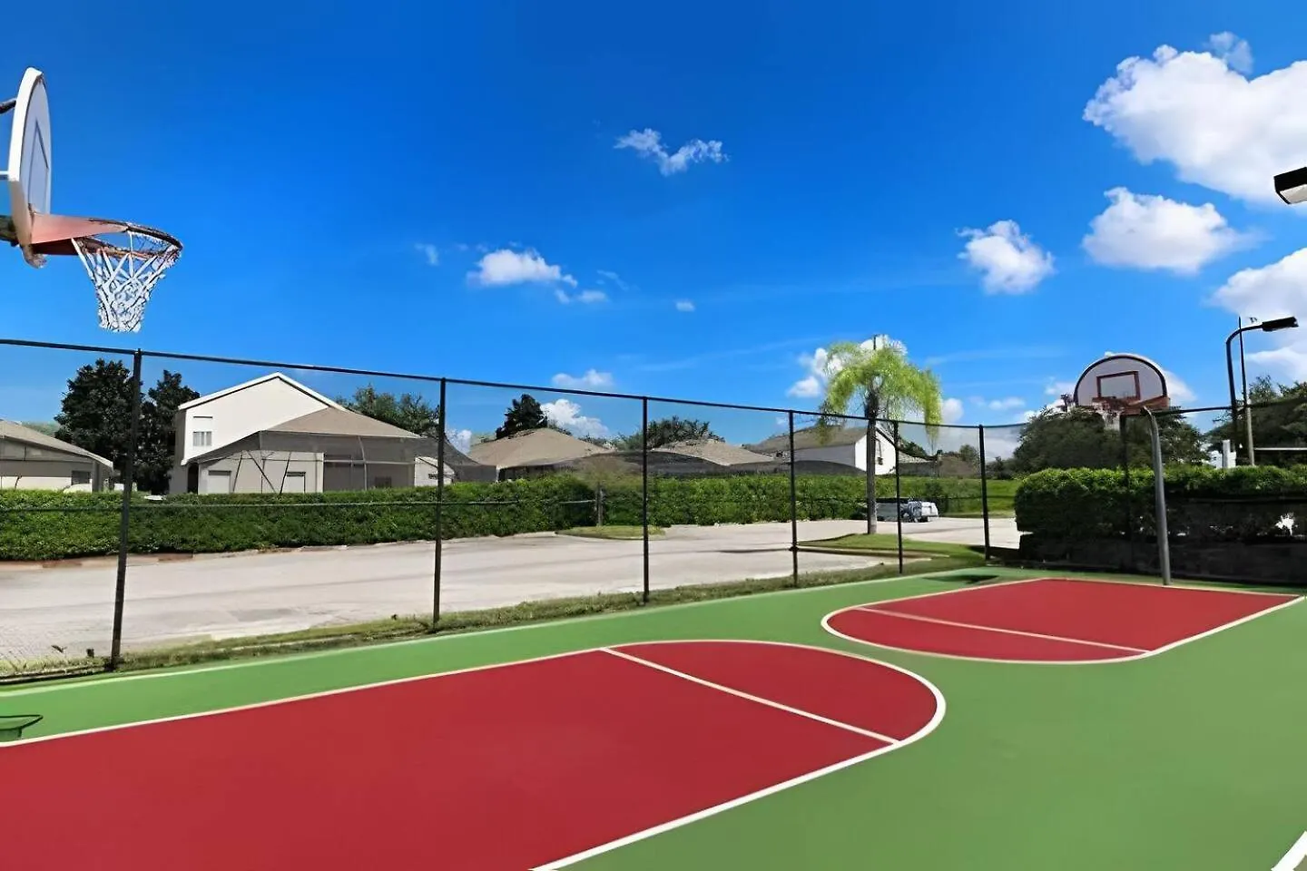 Pool & Great Location Relaxing 4bd 6mi Holiday home Kissimmee
