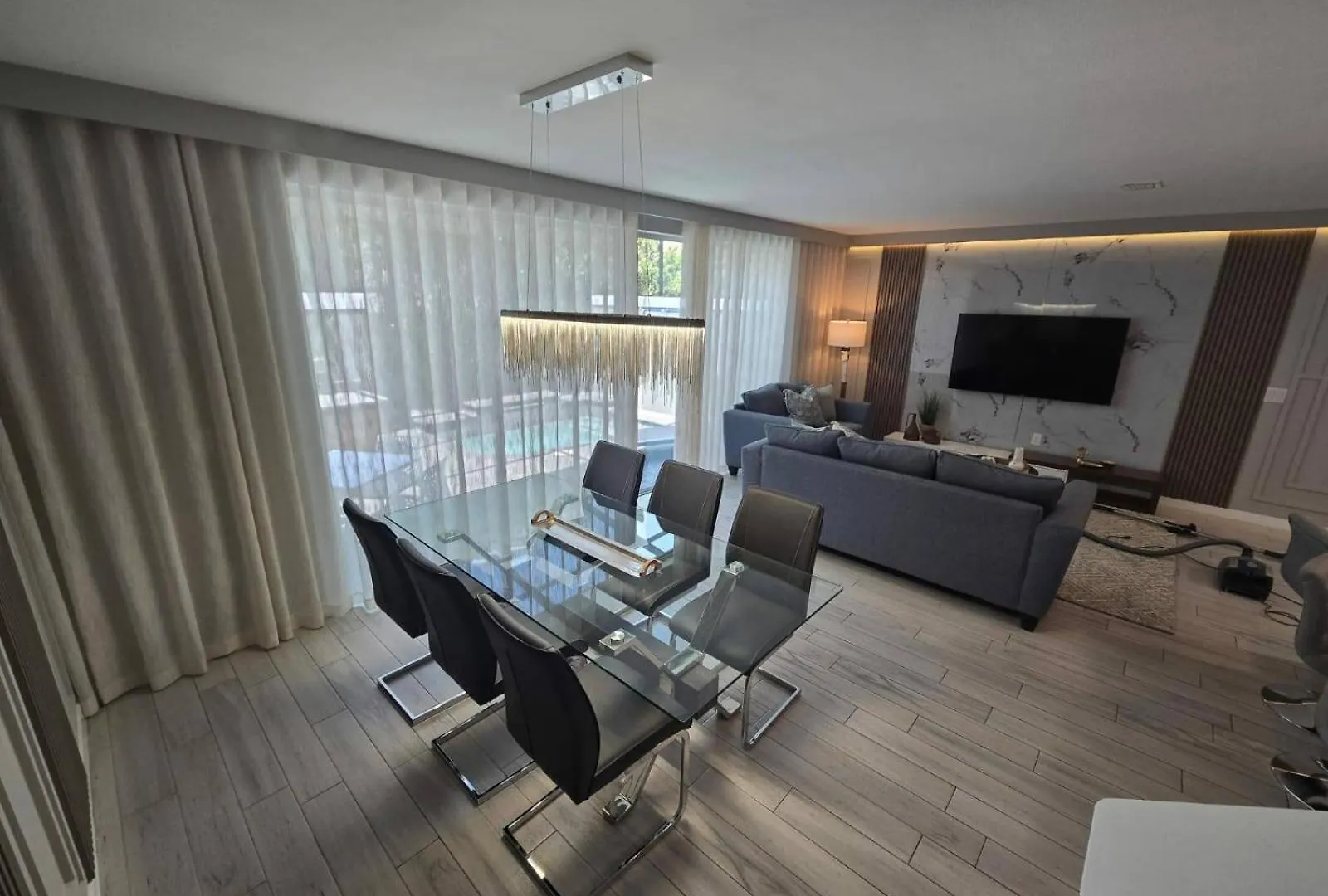 Holiday home Beautiful W Private Pool Le Rive 2100