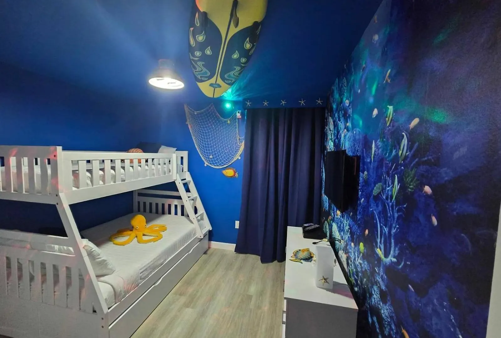 Beautiful W Private Pool Le Rive 2100 Holiday home