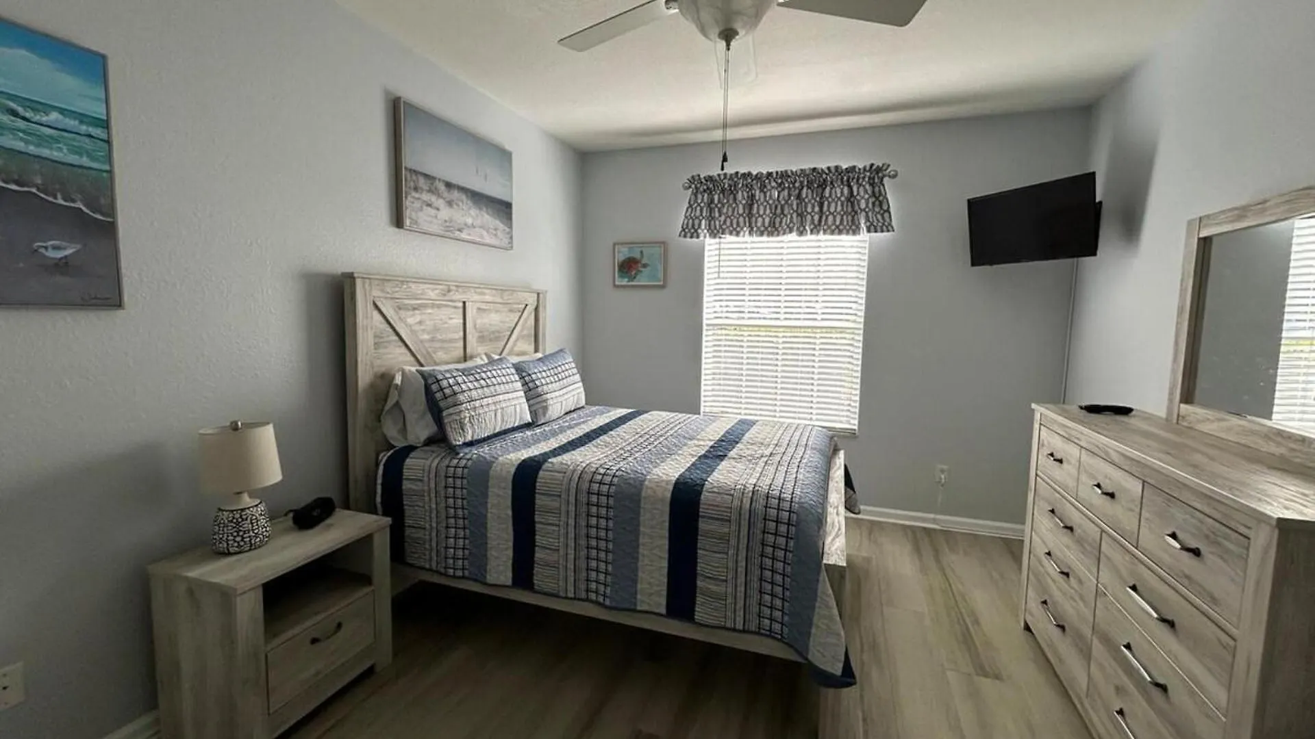 Stunning 3 Bedroom Renovated 2024 Apartment Four Corners