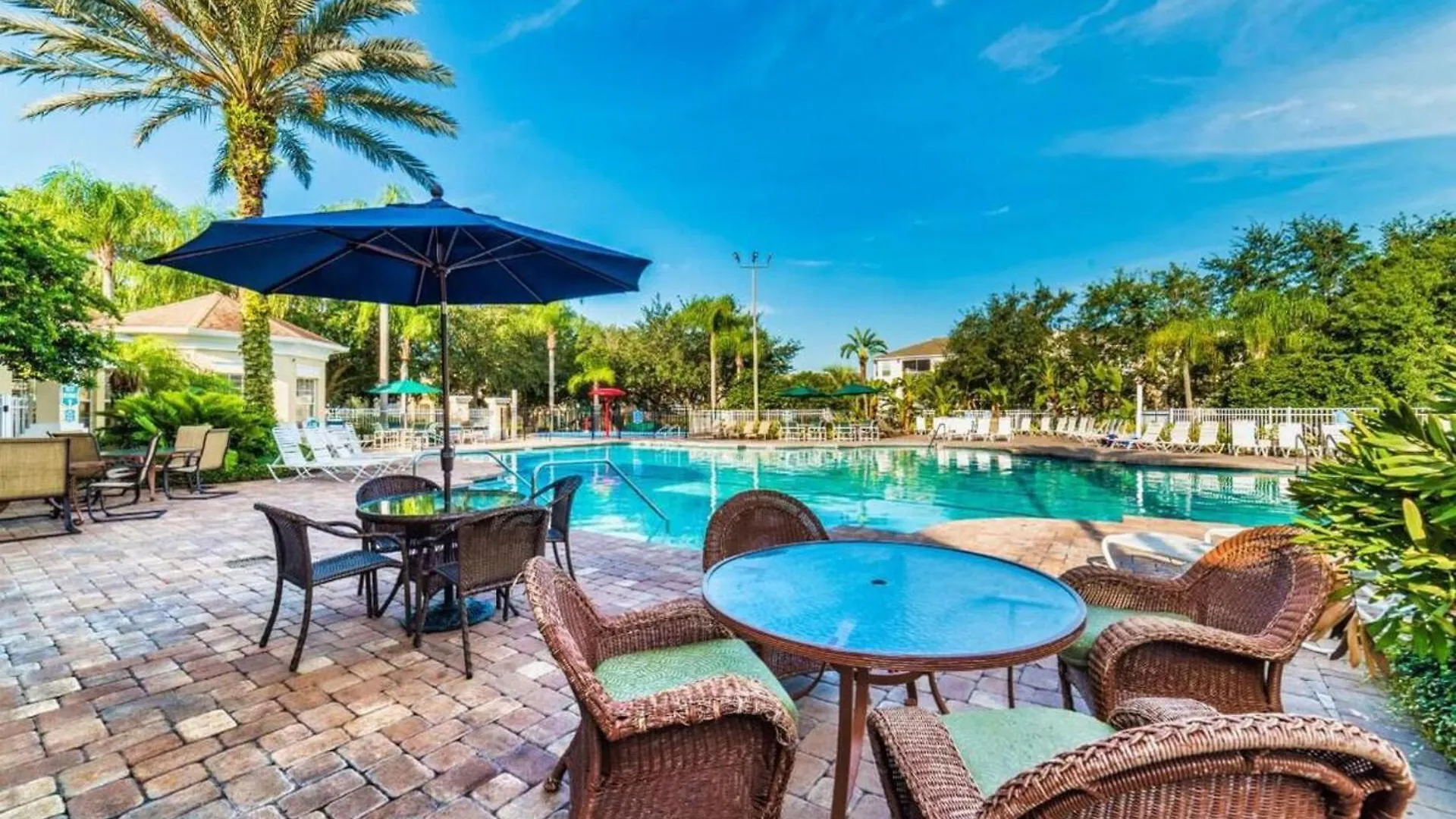 Stunning 3 Bedroom Renovated 2024 Apartment