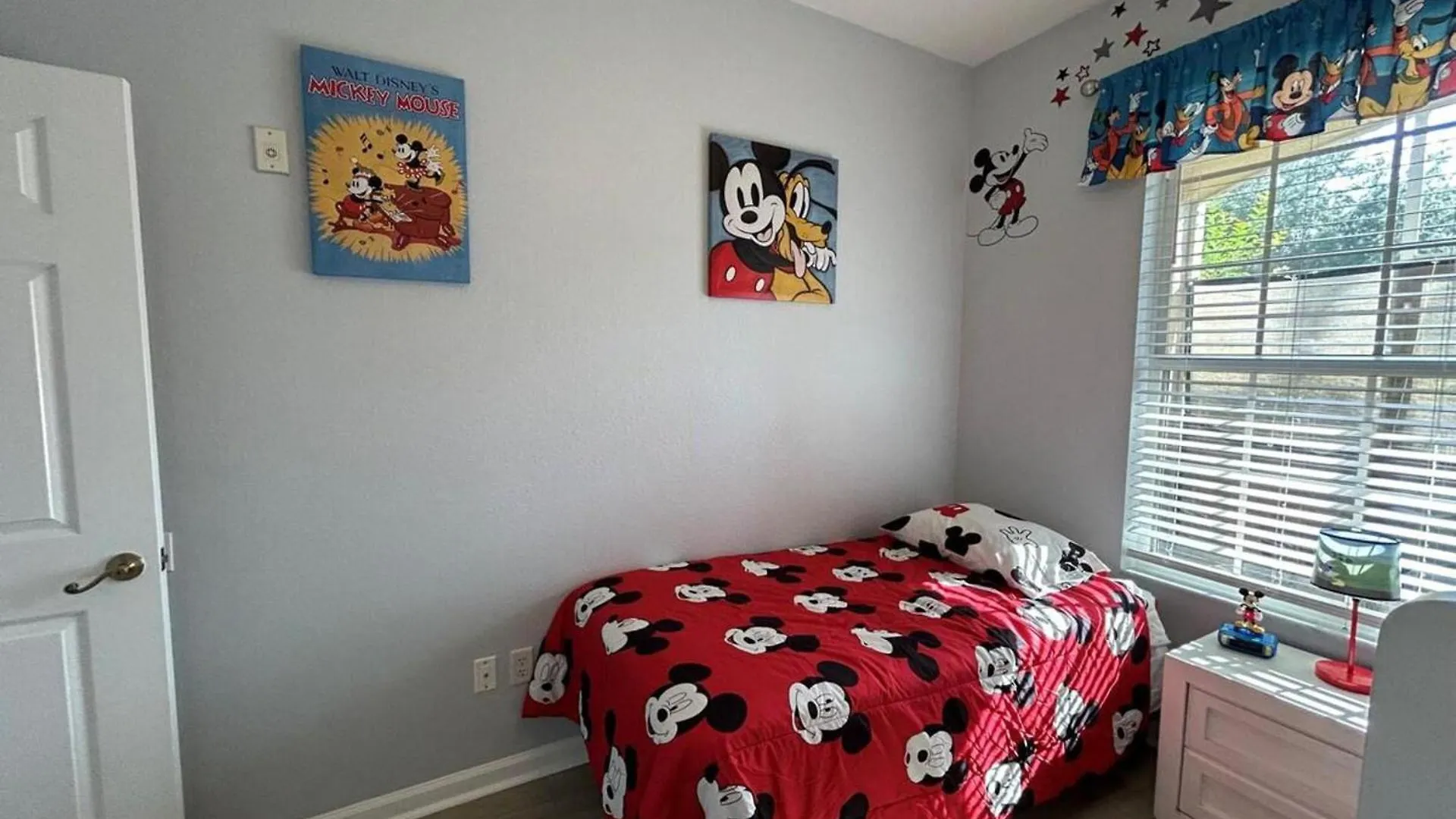 Apartment Stunning 3 Bedroom Renovated 2024 Four Corners