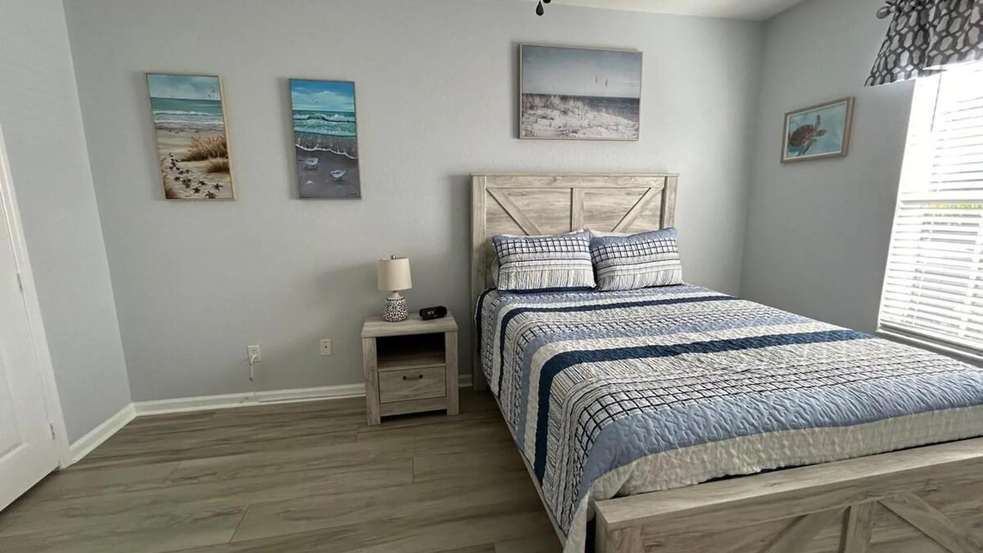 Stunning 3 Bedroom Renovated 2024 Apartment
