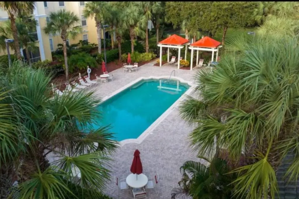 Charming 2bd Minutes Away From 公寓