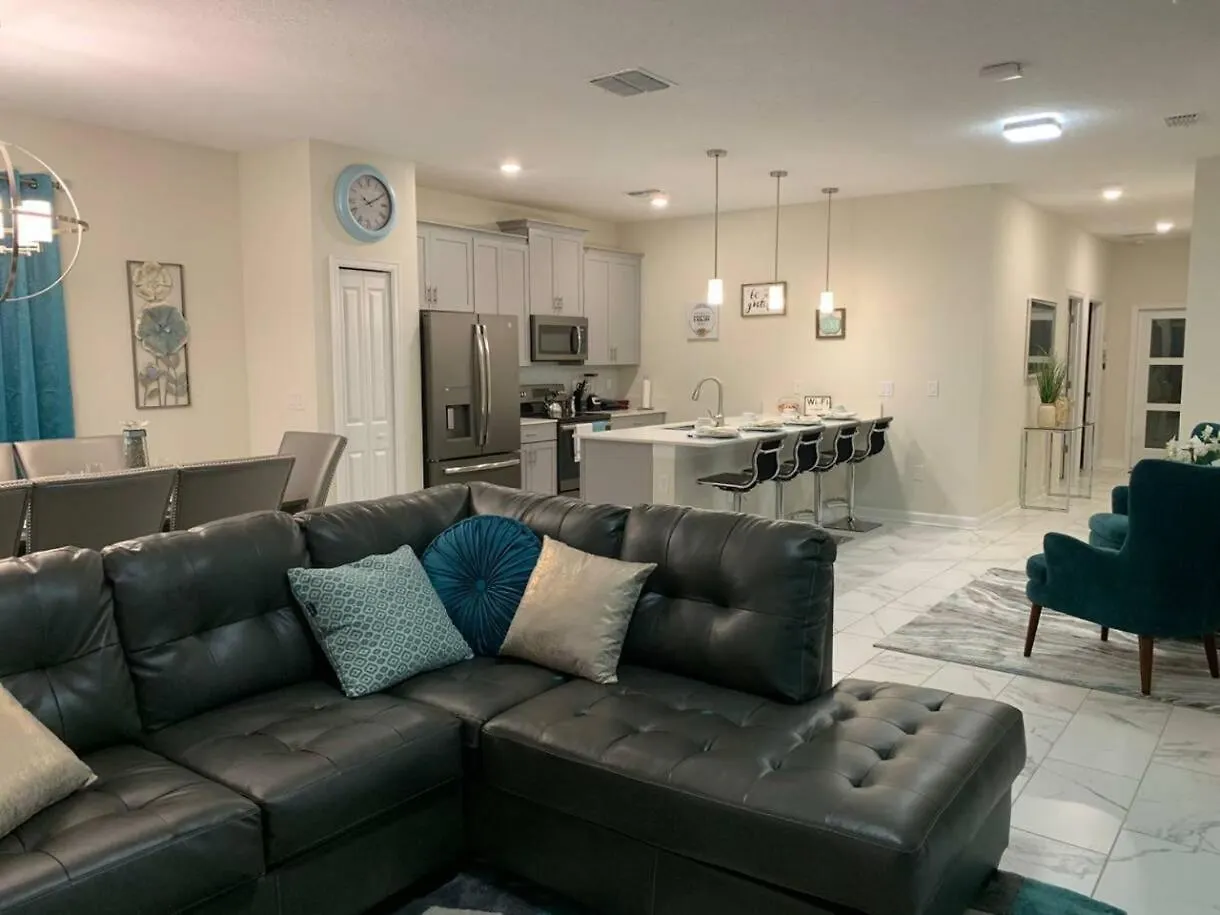 Luxury 5 Bedroom Pool In Champions Gate Kissimmee