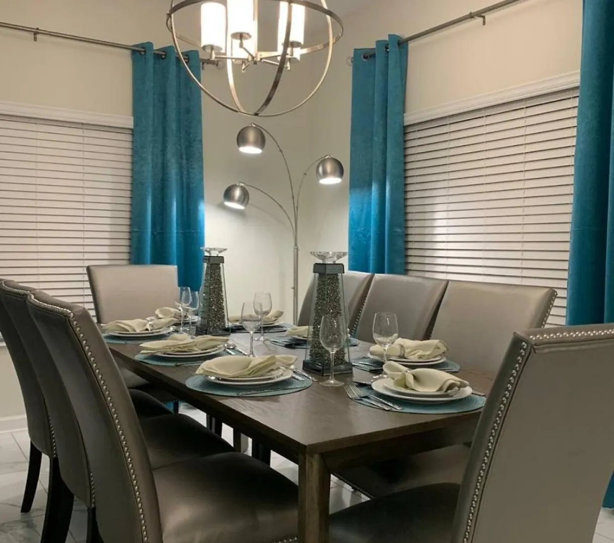 Luxury 5 Bedroom Pool In Champions Gate Kissimmee