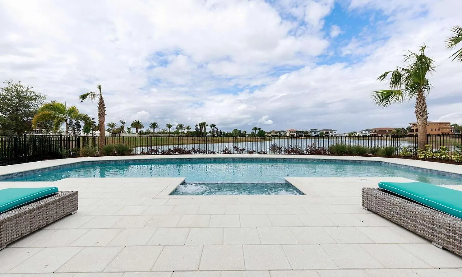 Bright Chic 7 Bdrm Oasis With Private Pool And At Reunion