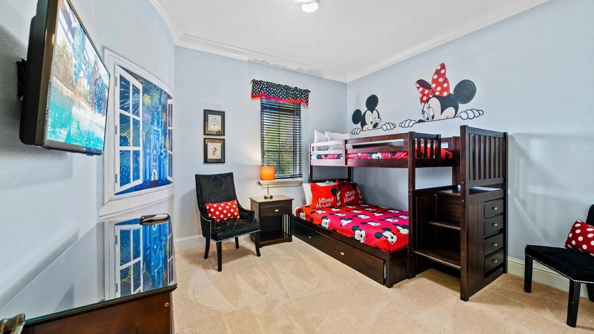 Classic 6 Bdrm Retreat With Private Pool At Reunion Holiday home *