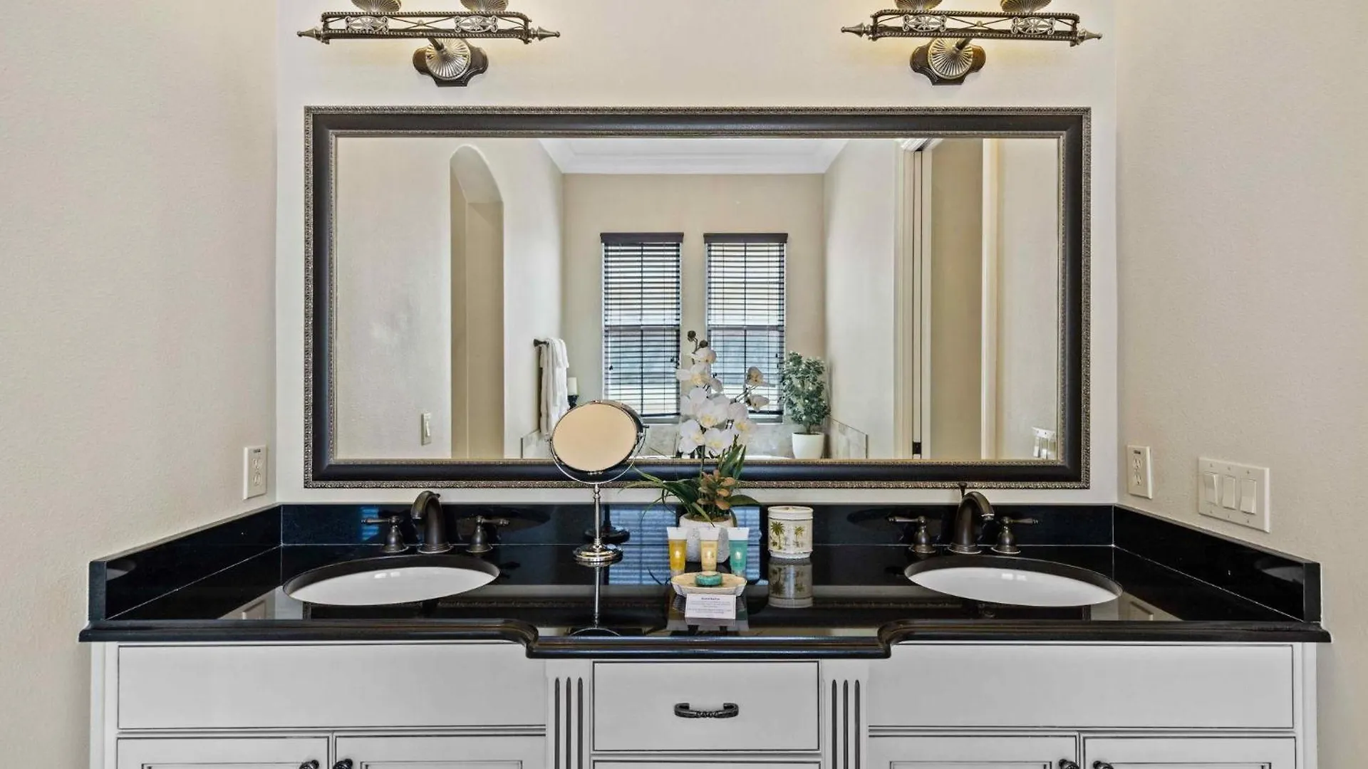 Classic 6 Bdrm Retreat With Private Pool At Reunion * Kissimmee