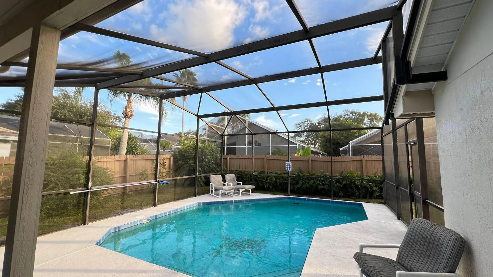 270 - Gracious 3 Bedroom Near With Pool 度假居 基西米