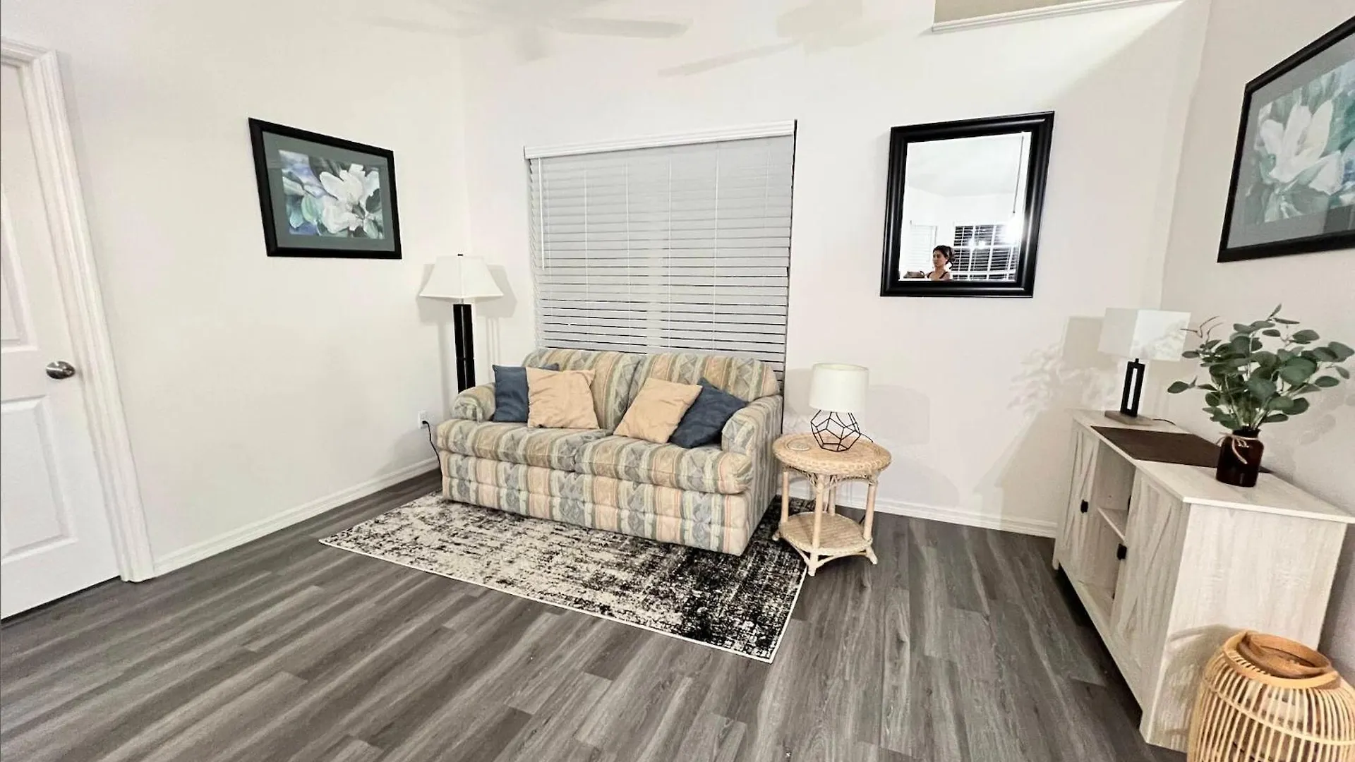 270 - Gracious 3 Bedroom Near With Pool 基西米