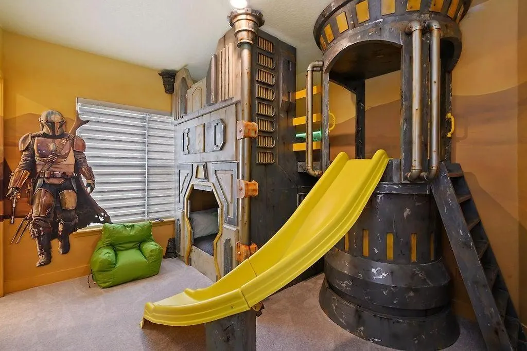 Modern 7 Bdrm Mansion With Themed Bedrooms At The Bear's Den