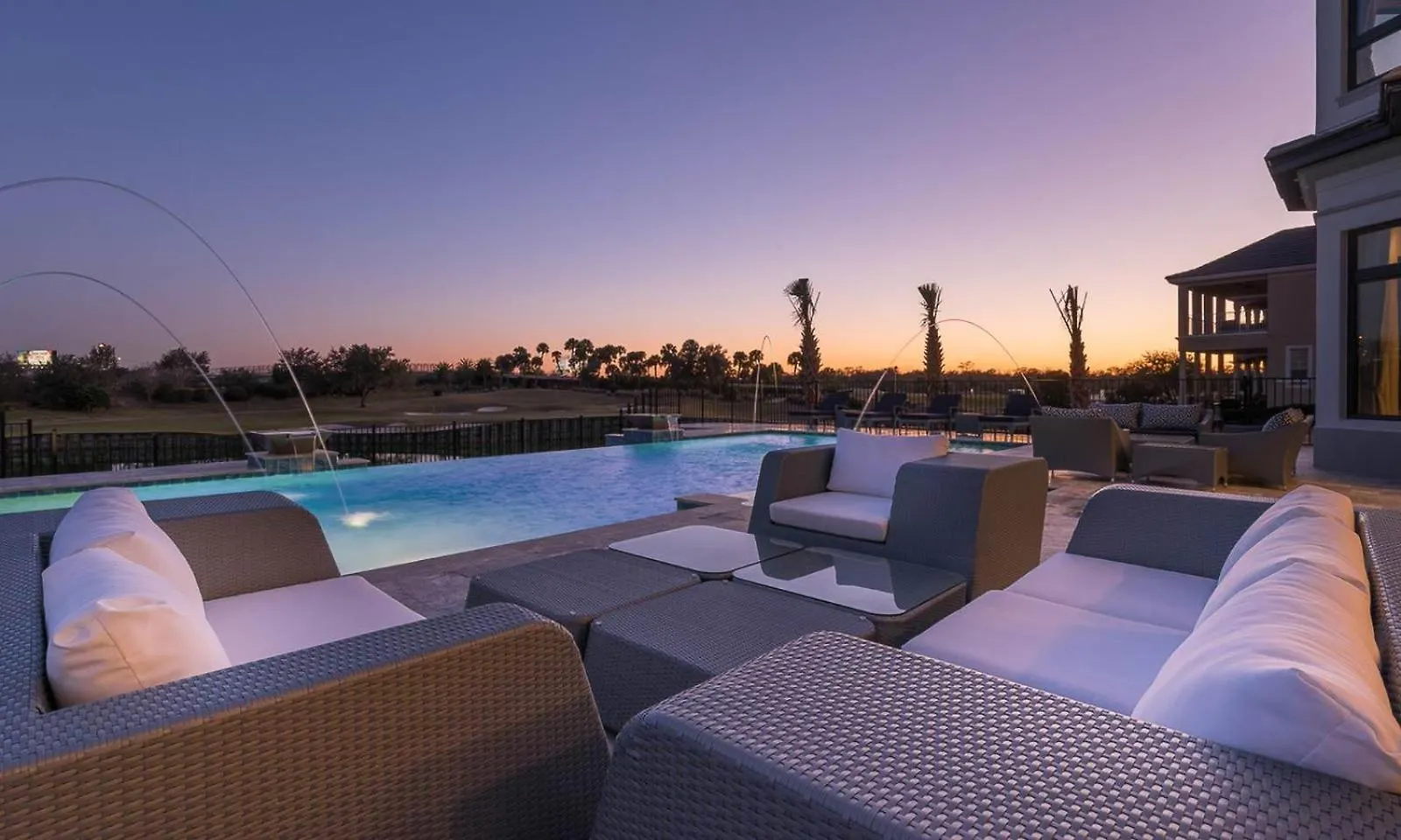 Infinity Pool 11 Bdrm Oasis With Golf Views At Reunion Holiday home *
